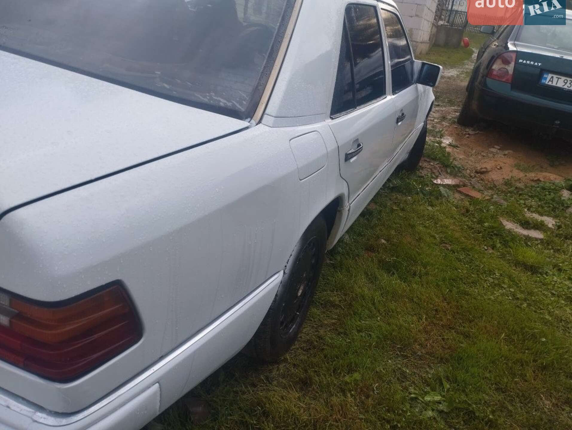 Mercedes-Benz E-Class 1991 VIN WDB1240231B456509 фото оголошення 2 з 11