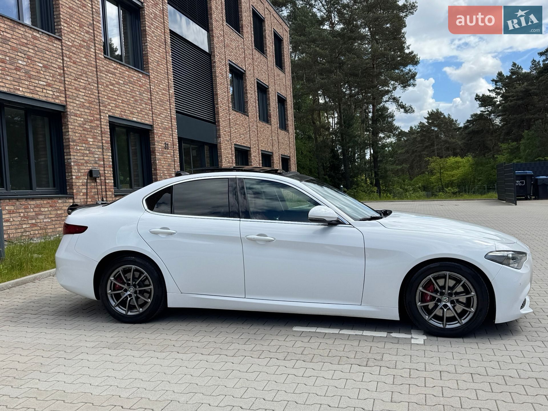 Alfa Romeo Giulia 2018 VIN ZARFAEBN7J7594839 фото оголошення 6 з 29
