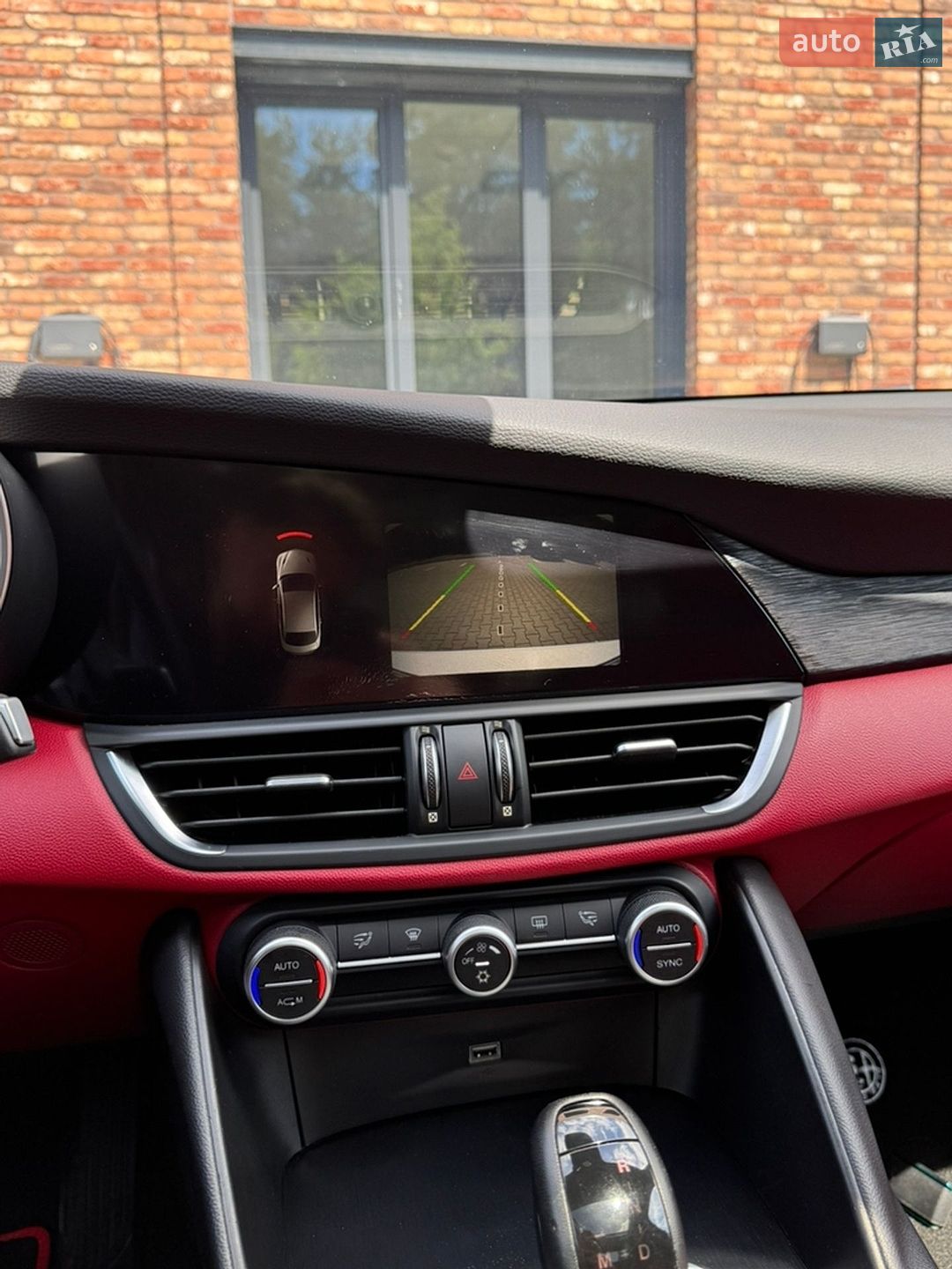 Alfa Romeo Giulia 2018 VIN ZARFAEBN7J7594839 фото оголошення 25 з 29