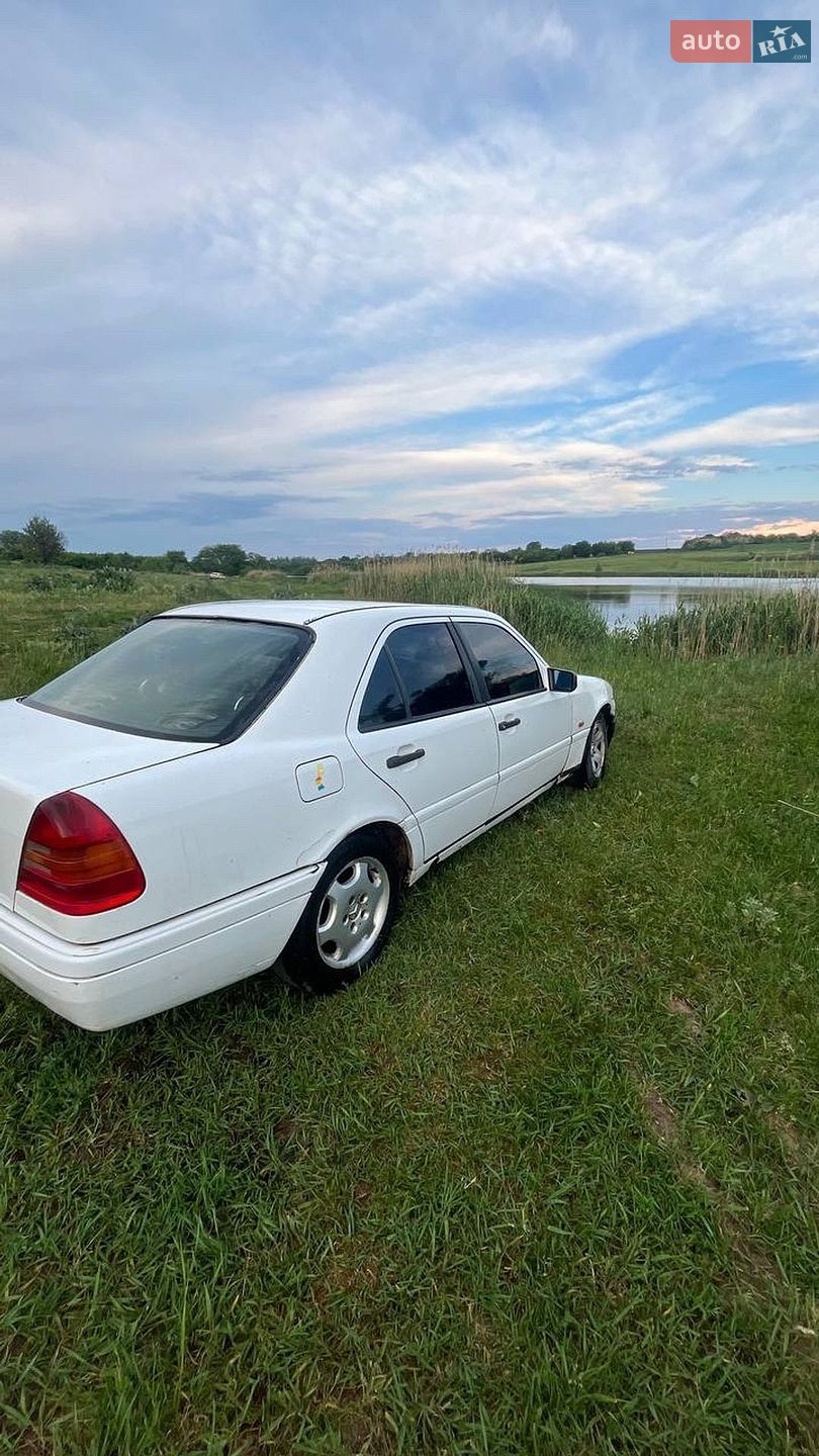 Mercedes-Benz C-Class 1994 VIN WDB2020181F106885 фото оголошення 7 з 7