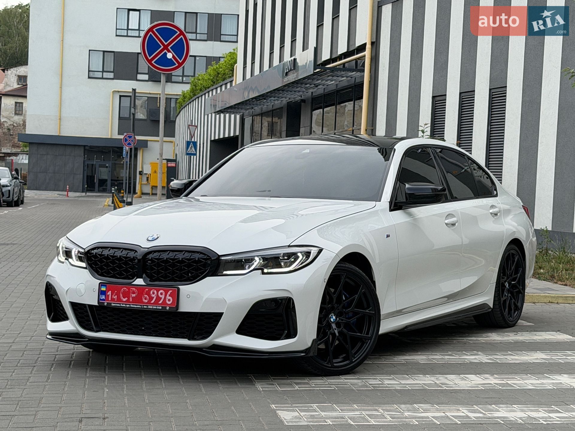 BMW 3 Series 2019 VIN WBA5U9C09LFH06508 фото оголошення 3 з 39