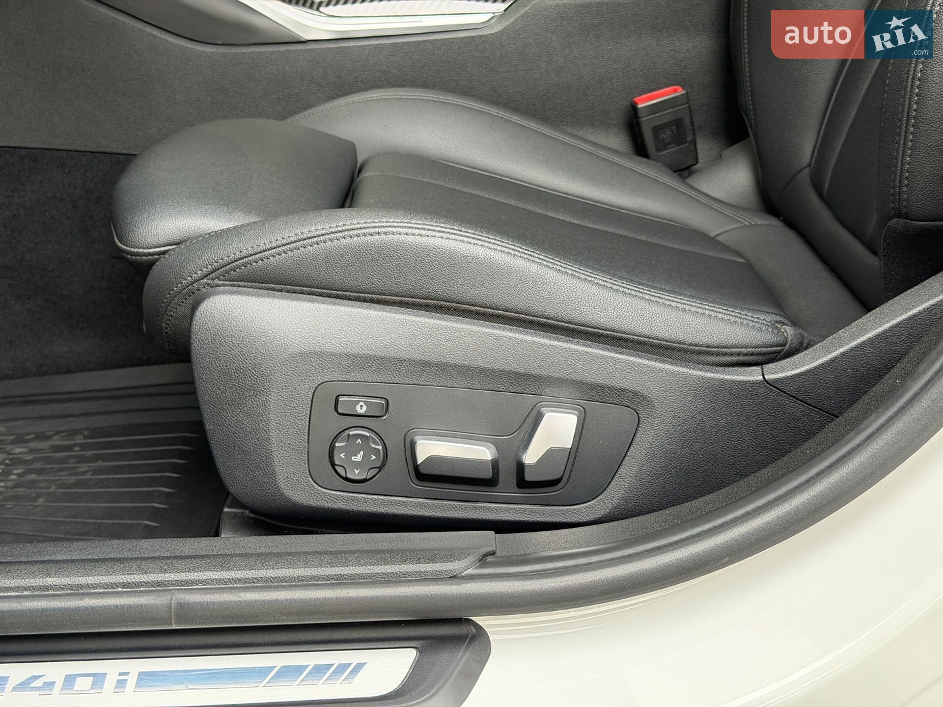 BMW 3 Series 2019 VIN WBA5U9C09LFH06508 фото оголошення 39 з 39