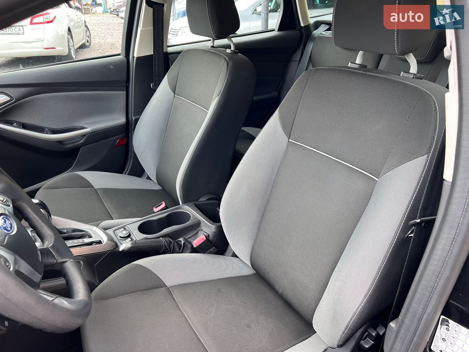 Ford Focus 2012 VIN WF0LXXGCBLBU51637 фото оголошення 31 з 38