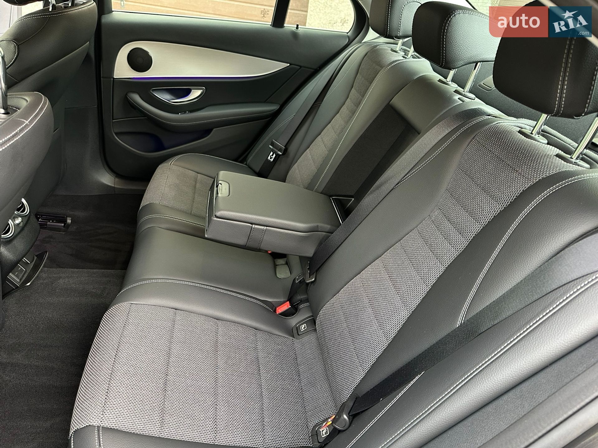 Mercedes-Benz E-Class 2022 VIN W1KZF0EB7PB109799 фото оголошення 24 з 54