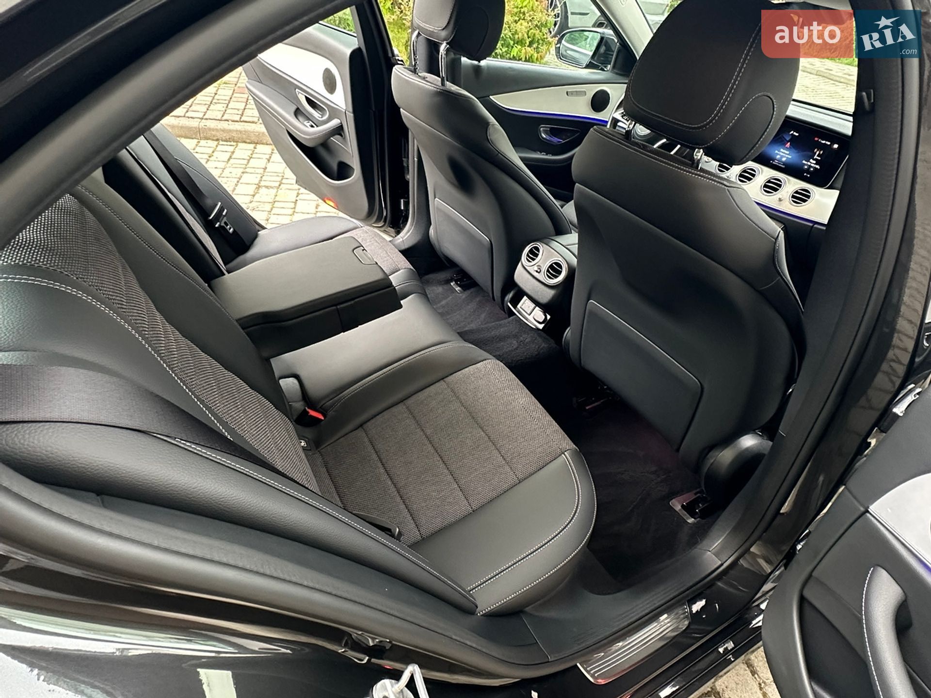 Mercedes-Benz E-Class 2022 VIN W1KZF0EB7PB109799 фото оголошення 26 з 54