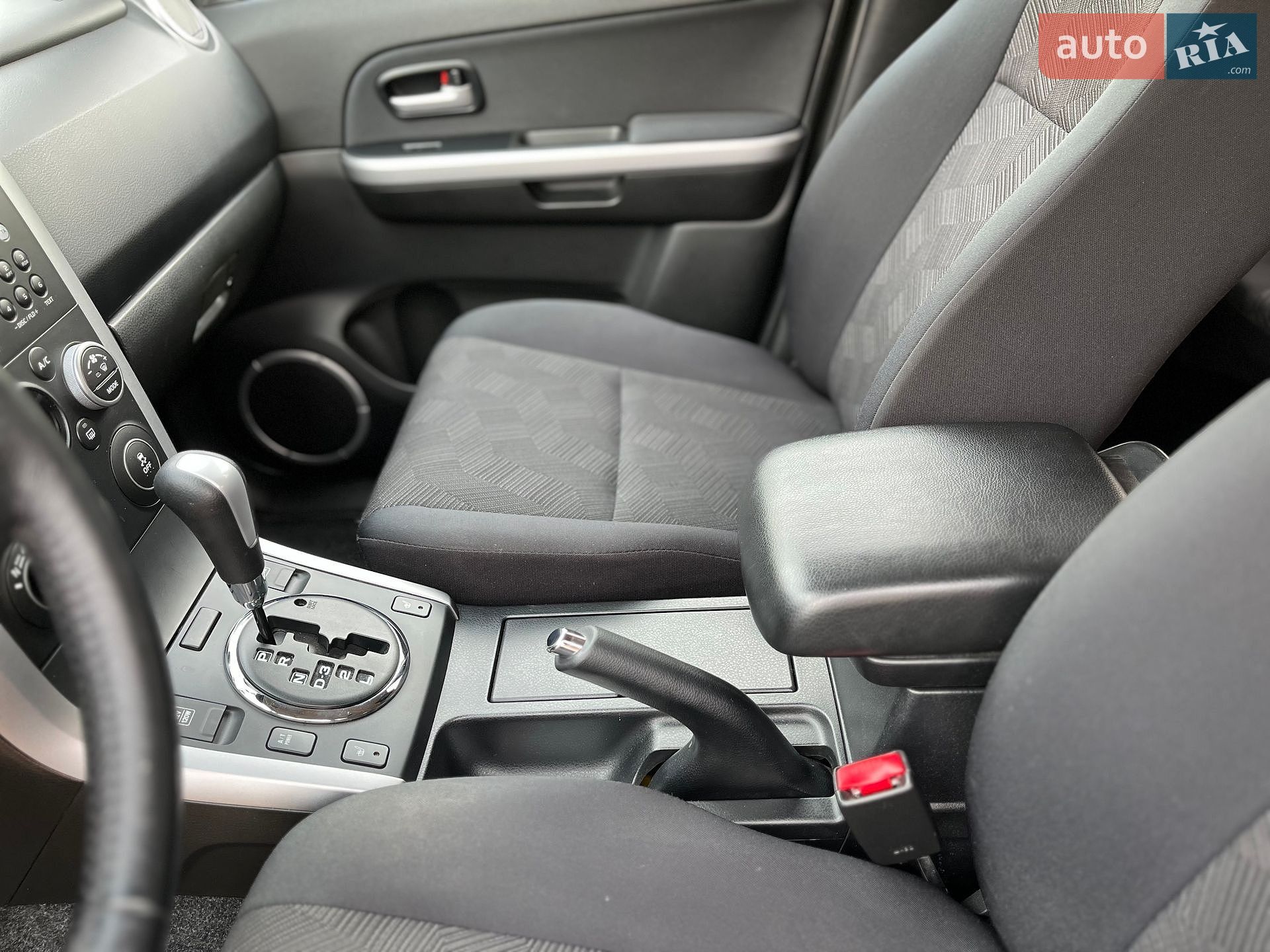 Suzuki Grand Vitara 2016 VIN JSAJTDA4V00350301 фото оголошення 16 з 47