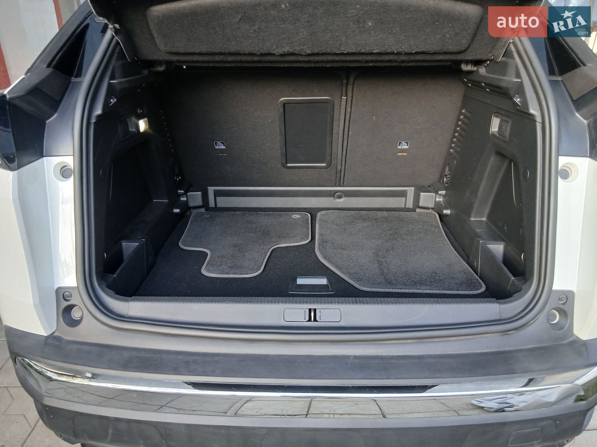 Peugeot 3008 2017 VIN VF3MJAHXVHS252966 фото оголошення 4 з 32