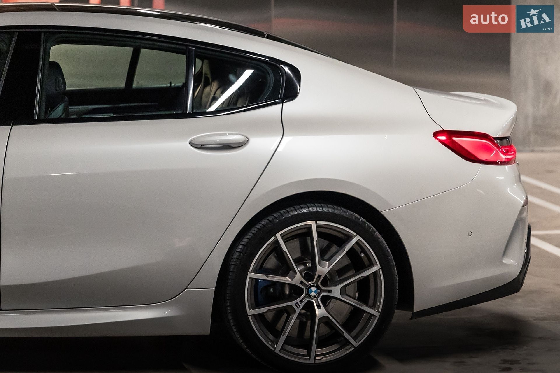 BMW 8 Series Gran Coupe 2019 VIN WBAGV8C08LBP49046 фото оголошення 8 з 31