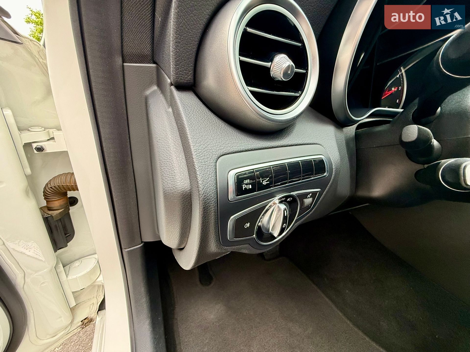 Mercedes-Benz C-Class 2014 VIN WDDWF0KB4FF129765 фото оголошення 56 з 57