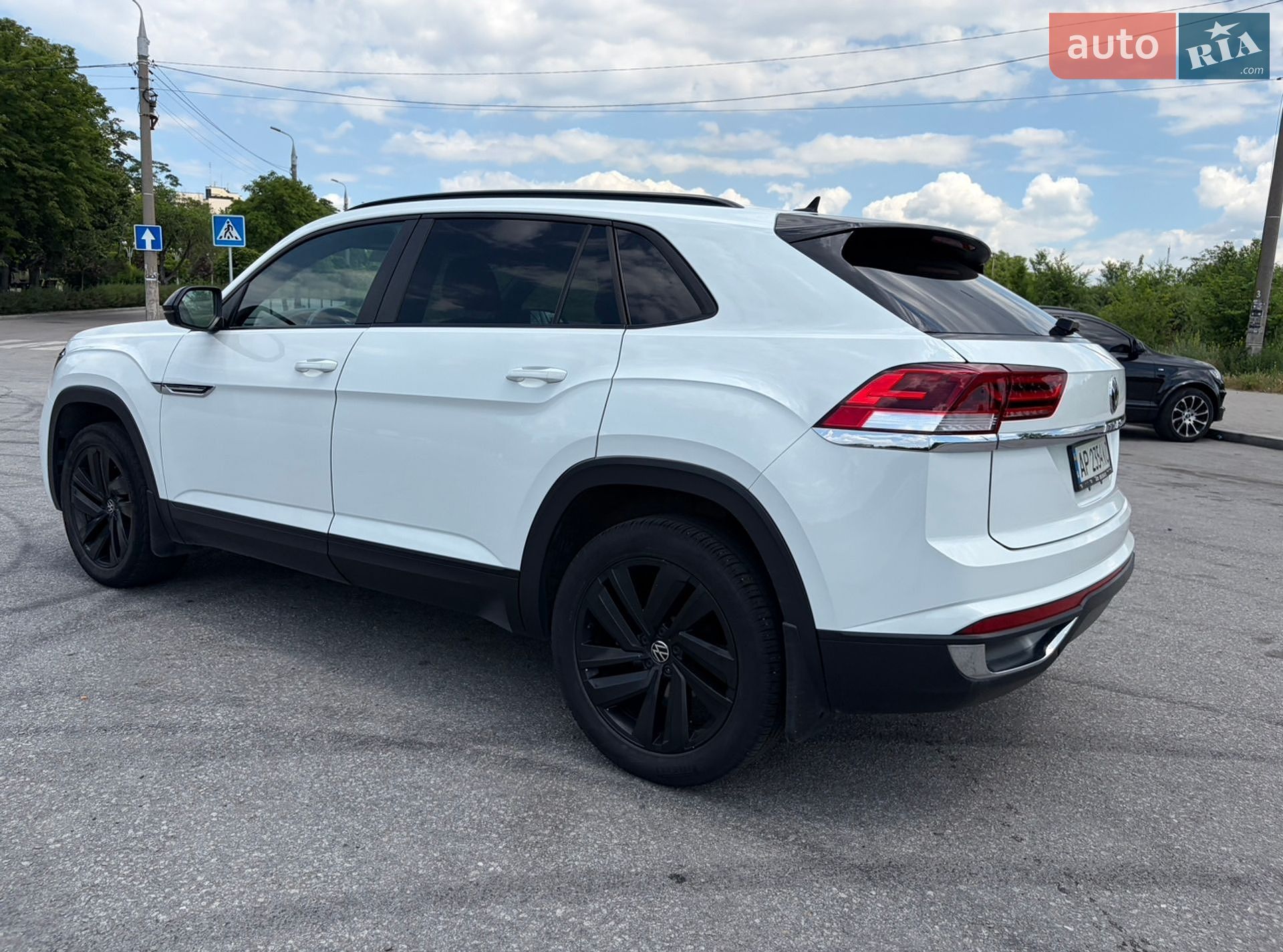 Volkswagen Atlas 2019 VIN 1V2AC2CA6LC200636 фото оголошення 4 з 17
