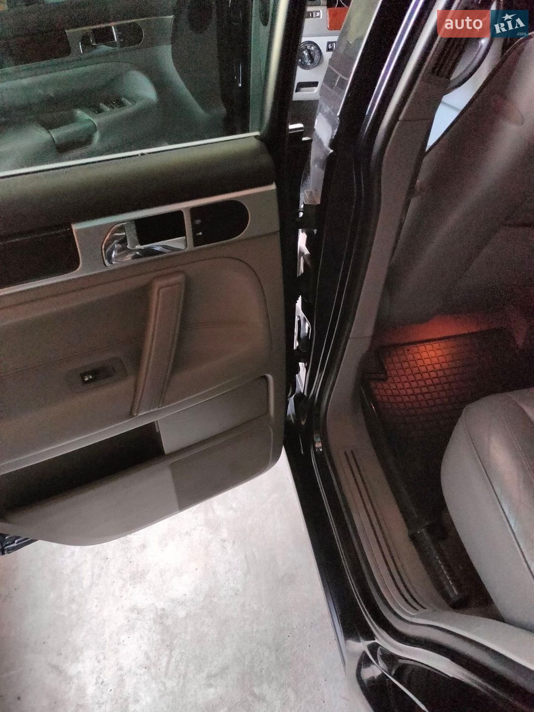 Volkswagen Touareg 2004 VIN WVGZZZ7LZ4D023602 фото оголошення 5 з 8