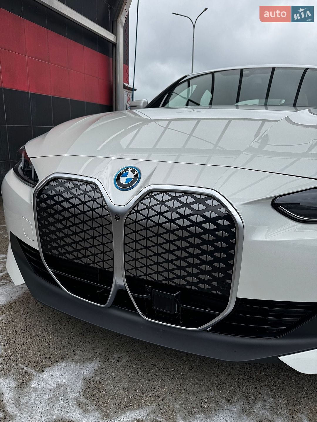 BMW i4 2025 VIN WBY23HD01SFV06945 фото оголошення 39 з 54
