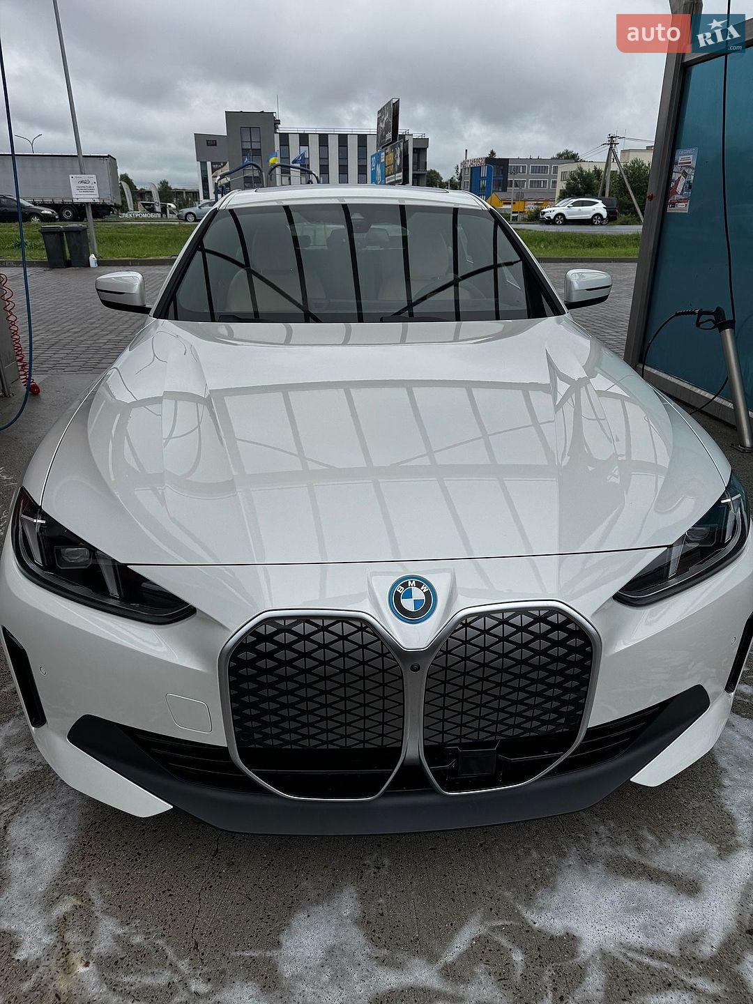 BMW i4 2025 VIN WBY23HD01SFV06945 фото оголошення 40 з 54