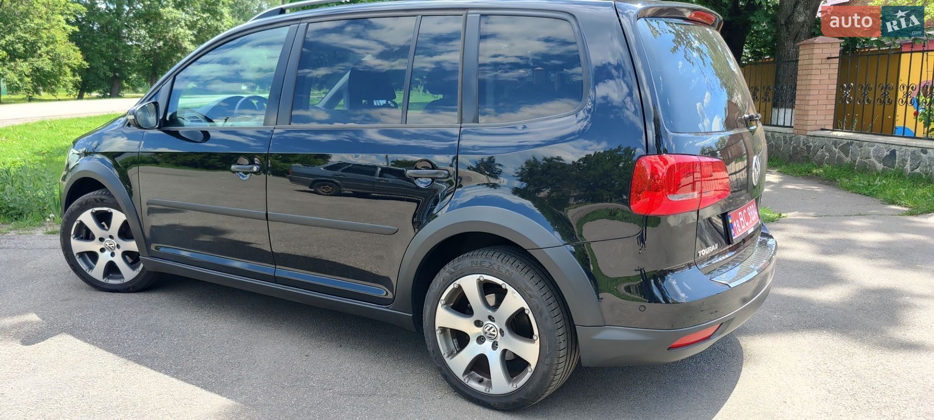 Volkswagen Cross Touran 2011 VIN WVGZZZ1TZBW082471 фото оголошення 11 з 65