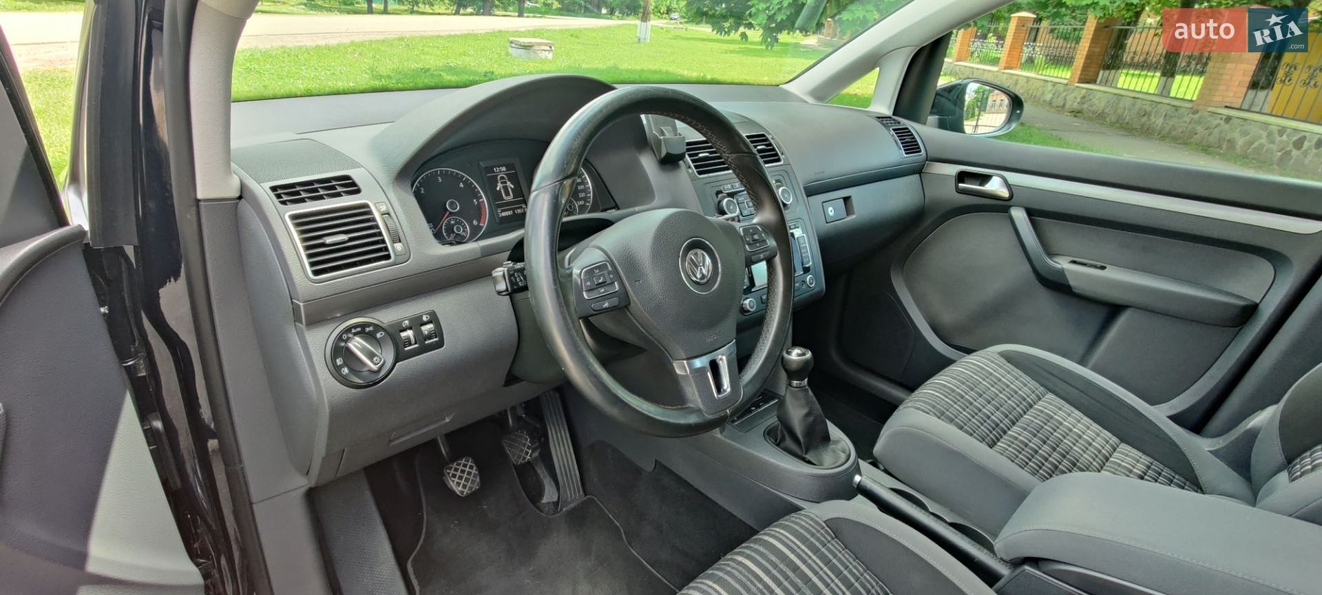 Volkswagen Cross Touran 2011 VIN WVGZZZ1TZBW082471 фото оголошення 29 з 65
