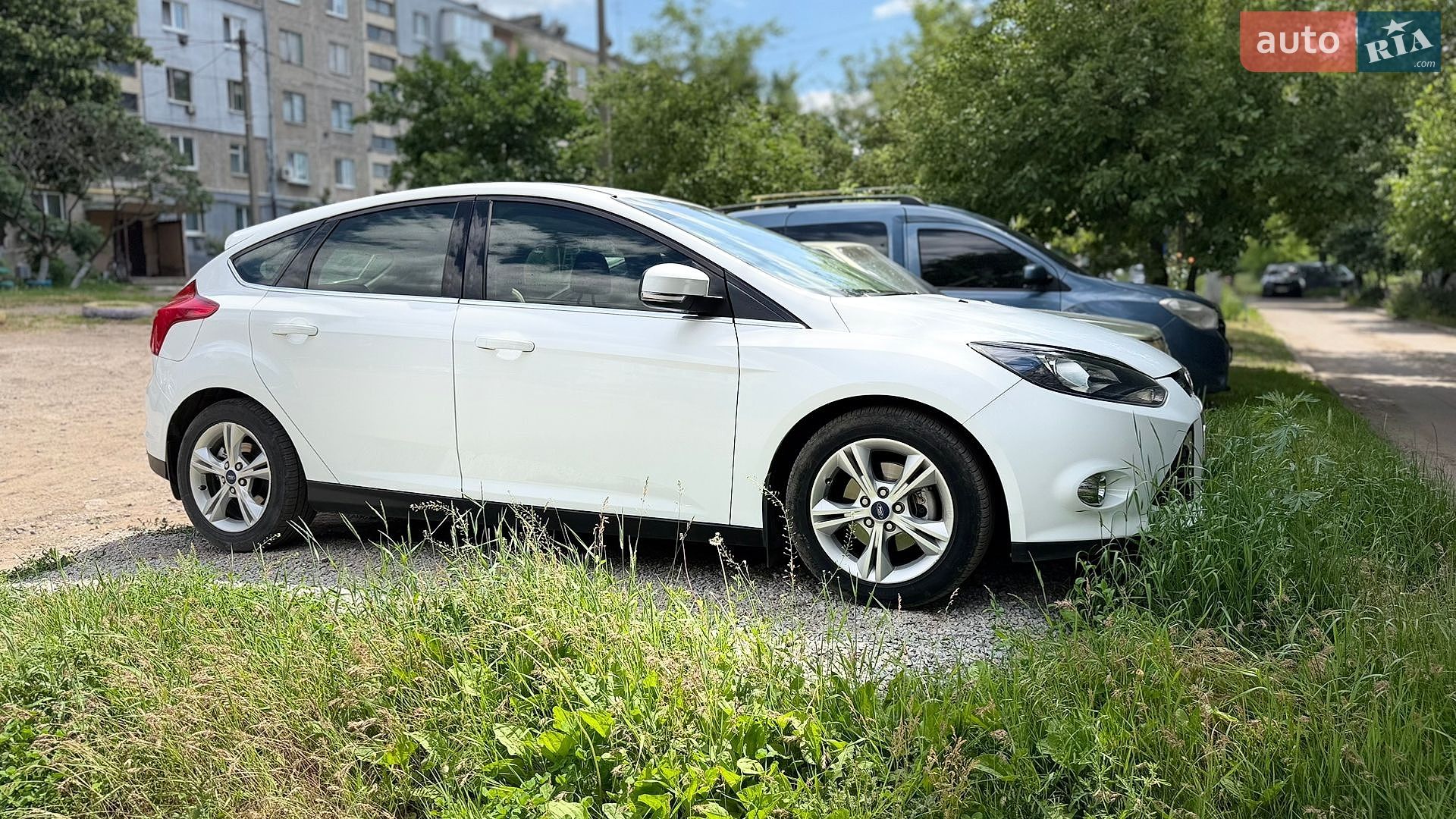 Ford Focus 2013 VIN WF0KXXGCBKDR83779 фото оголошення 2 з 28