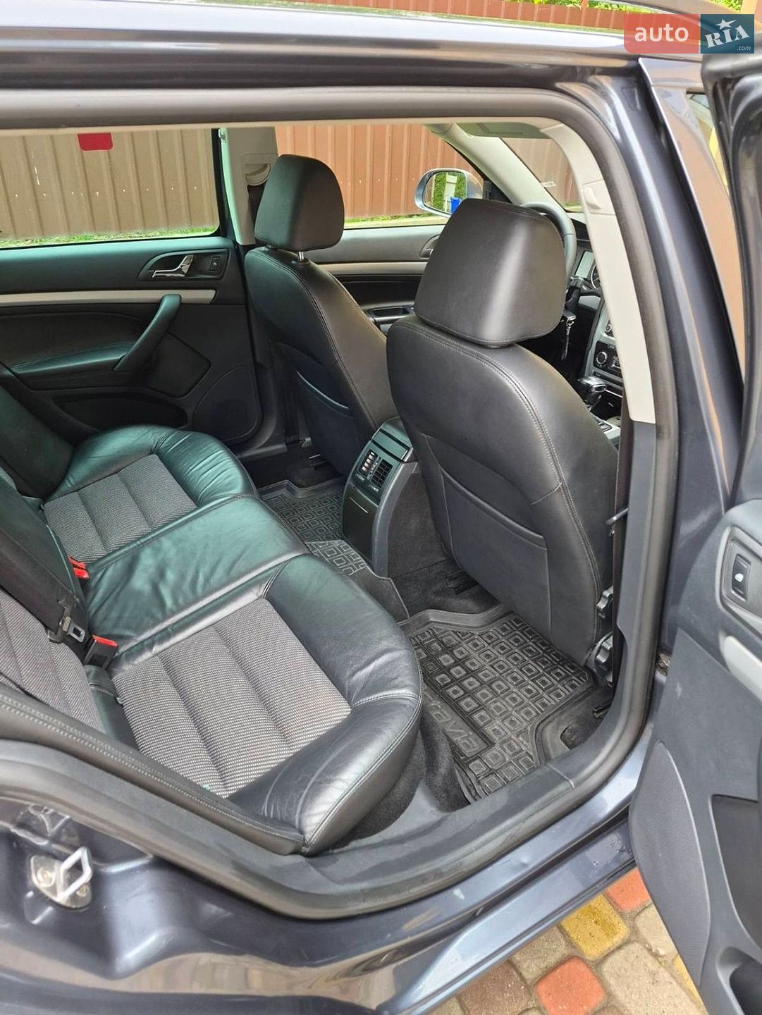 Skoda Octavia 2011 VIN TMBGT61Z6B2115750 фото оголошення 13 з 24