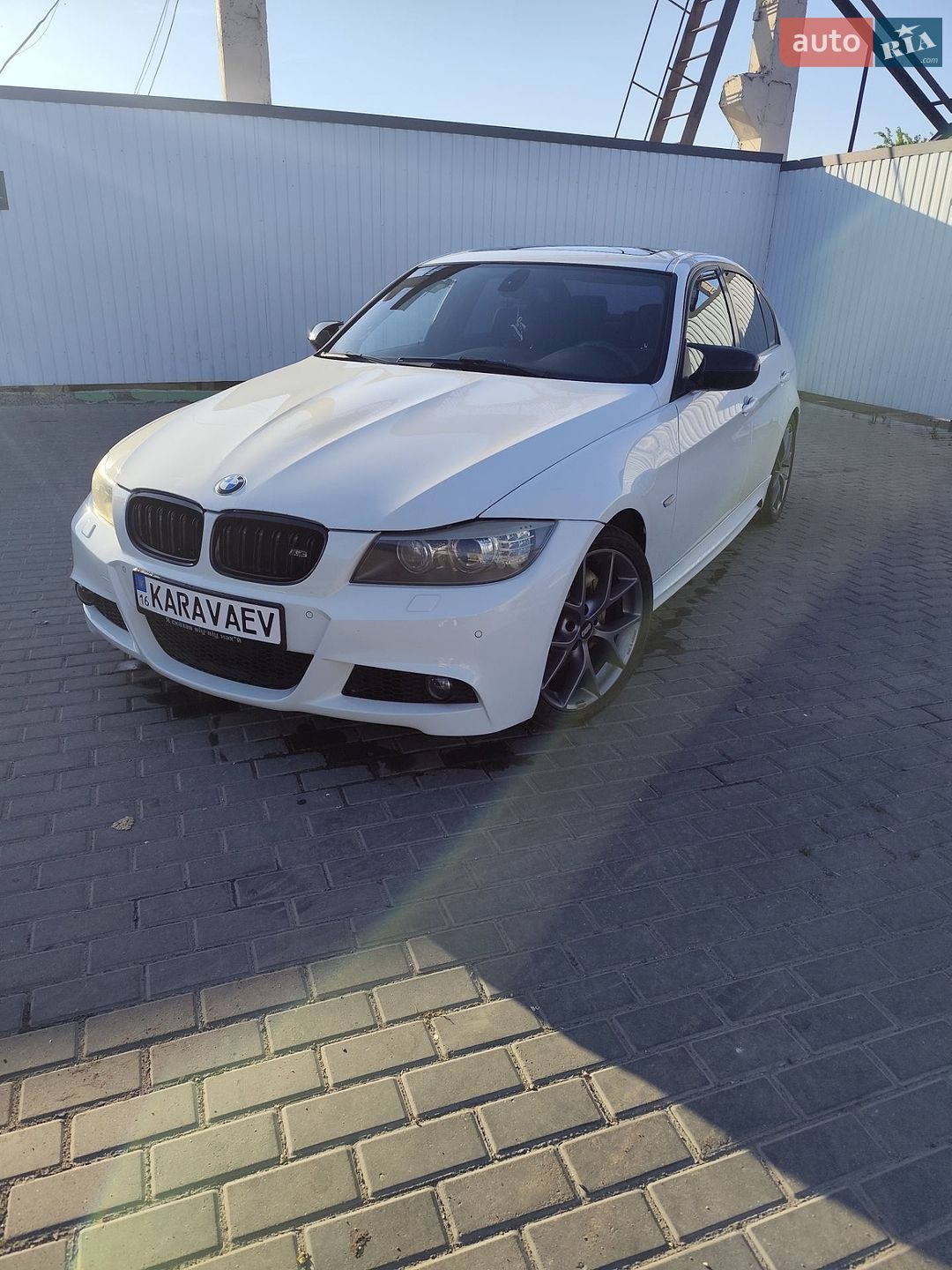 BMW 3 Series 2011 VIN WBAPP1502BNN51008 фото оголошення 2 з 11