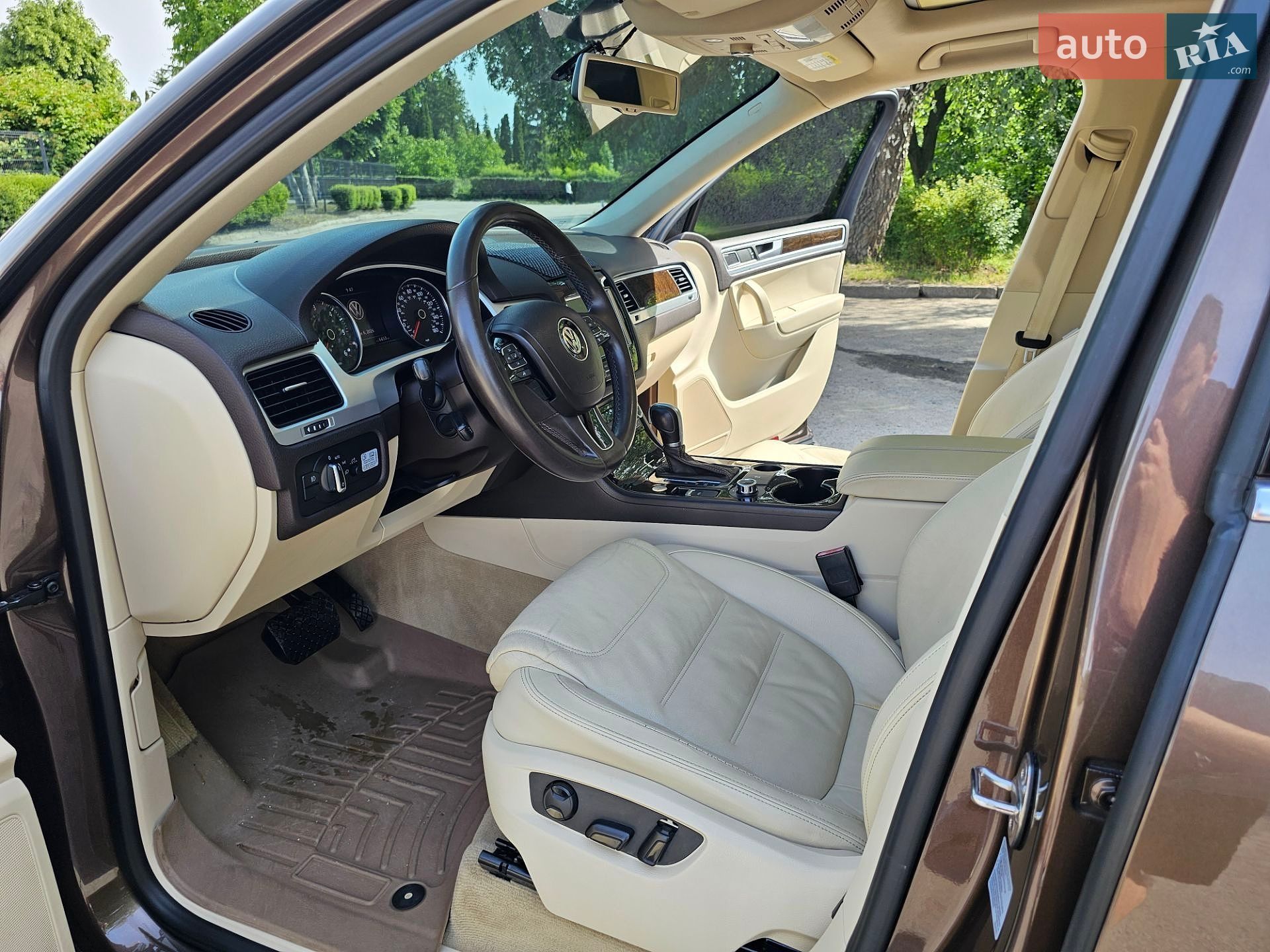 Volkswagen Touareg 2014 VIN WVGEP9BP7ED012951 фото оголошення 15 з 33