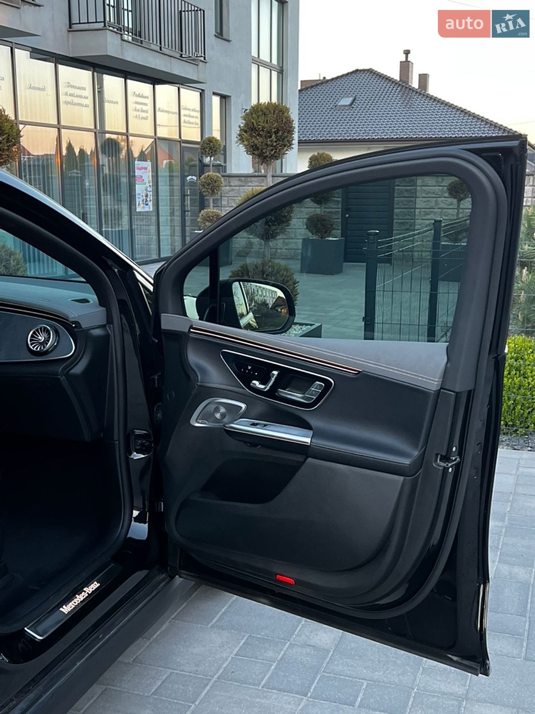 Mercedes-Benz EQE SUV 2023 VIN 4JGGM1CB3PA031524 фото оголошення 38 з 77