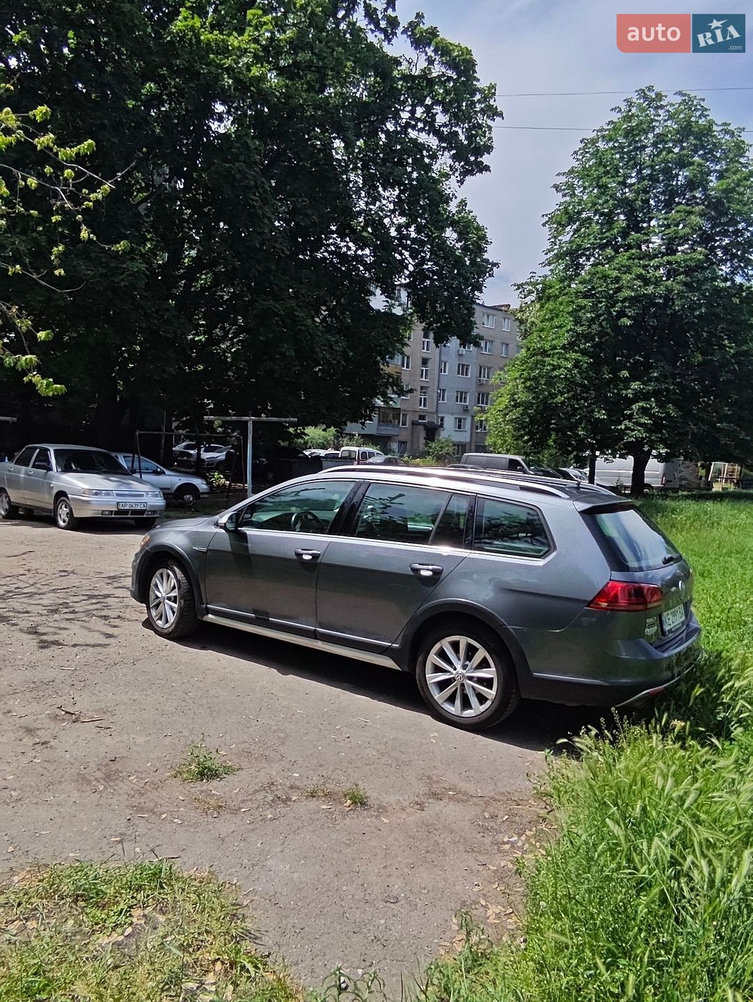 Volkswagen Golf Alltrack 2016 VIN 3VWH17AUXHM521534 фото оголошення 2 з 26