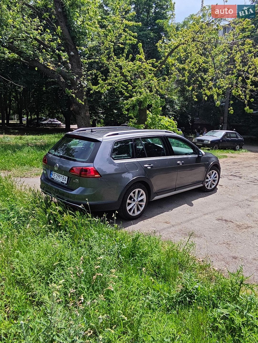 Volkswagen Golf Alltrack 2016 VIN 3VWH17AUXHM521534 фото оголошення 4 з 26