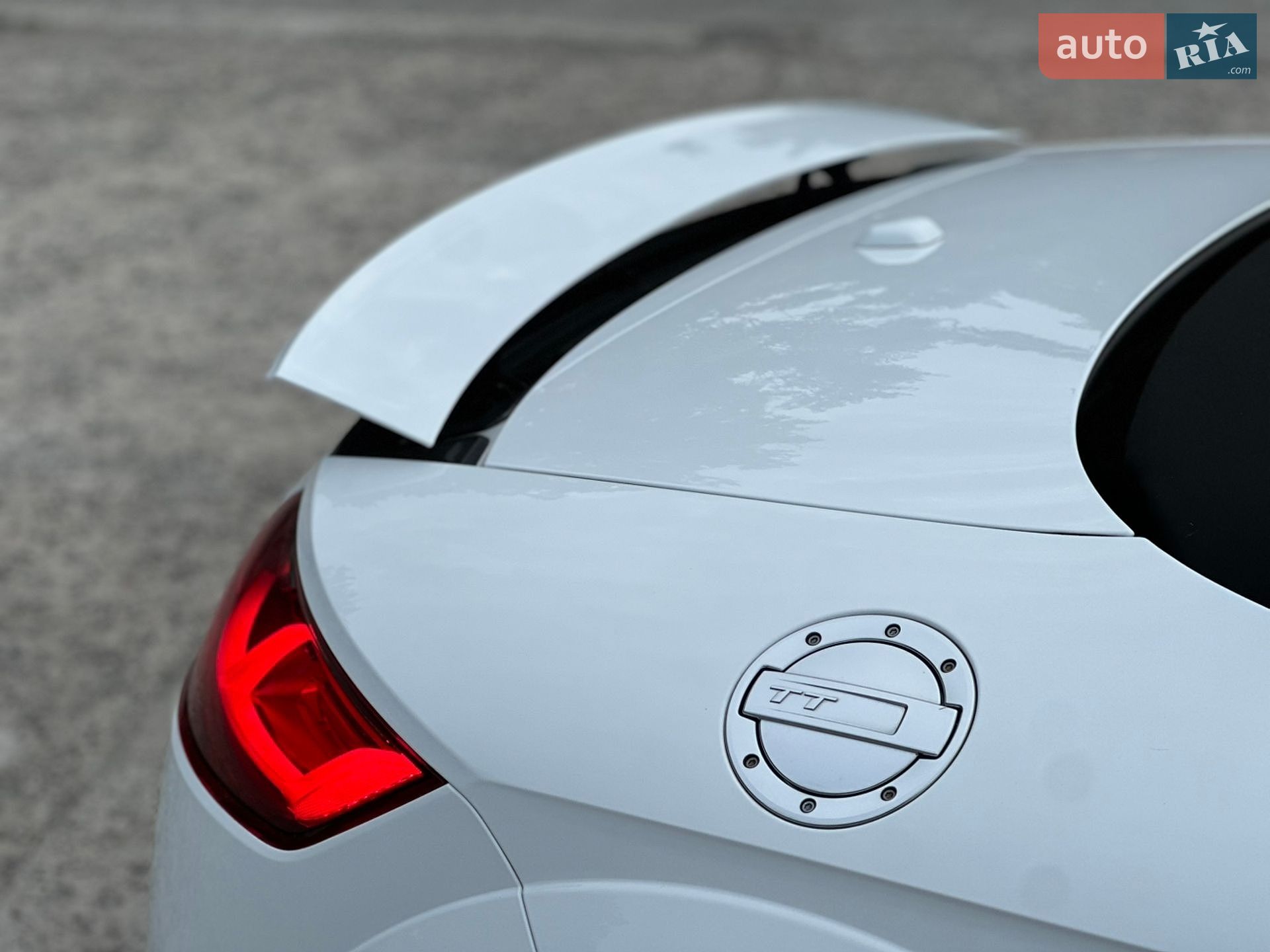 Audi TT 2018 VIN TRUT5CFV6J1013923 фото оголошення 16 з 42