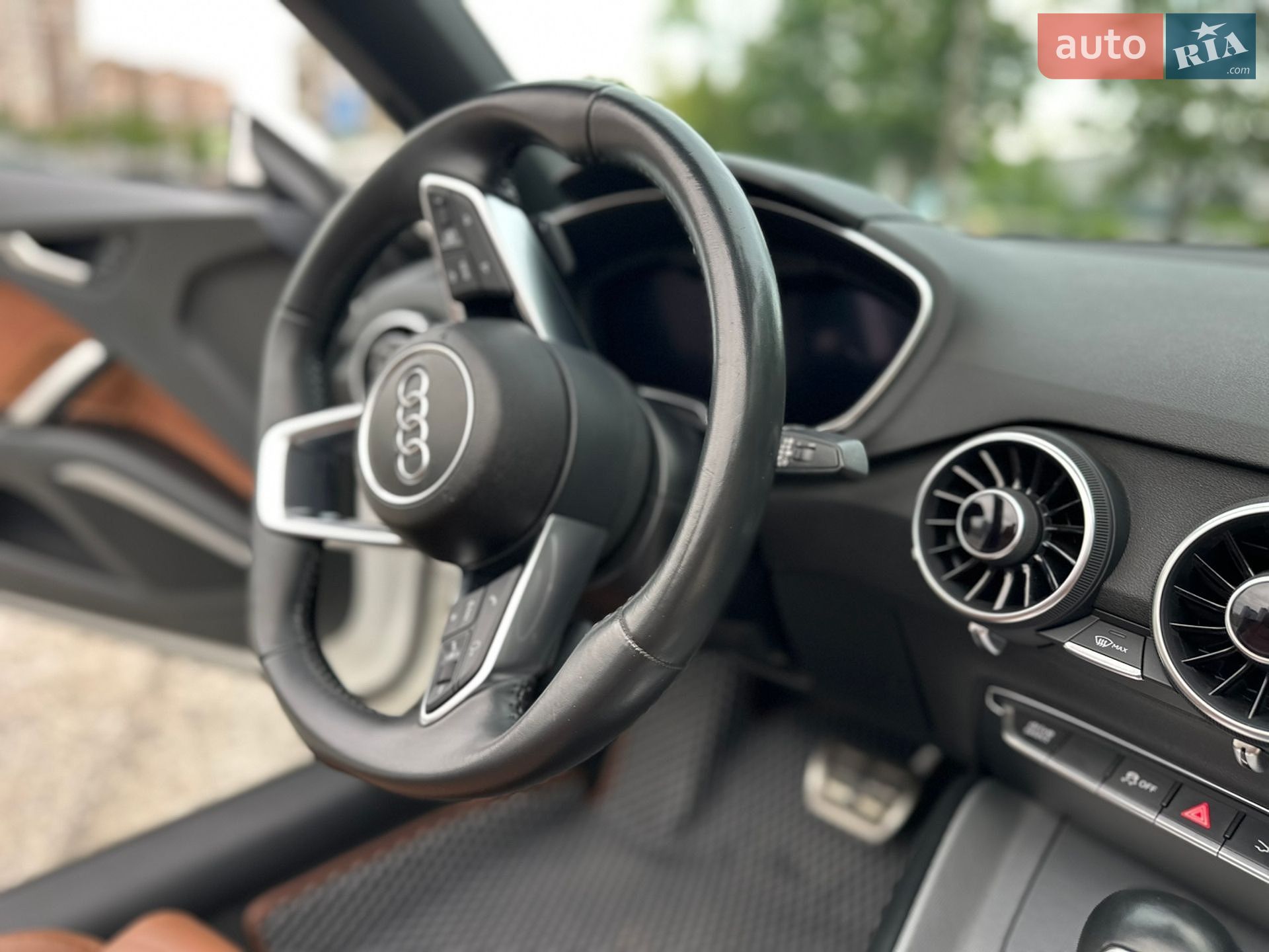 Audi TT 2018 VIN TRUT5CFV6J1013923 фото оголошення 34 з 42