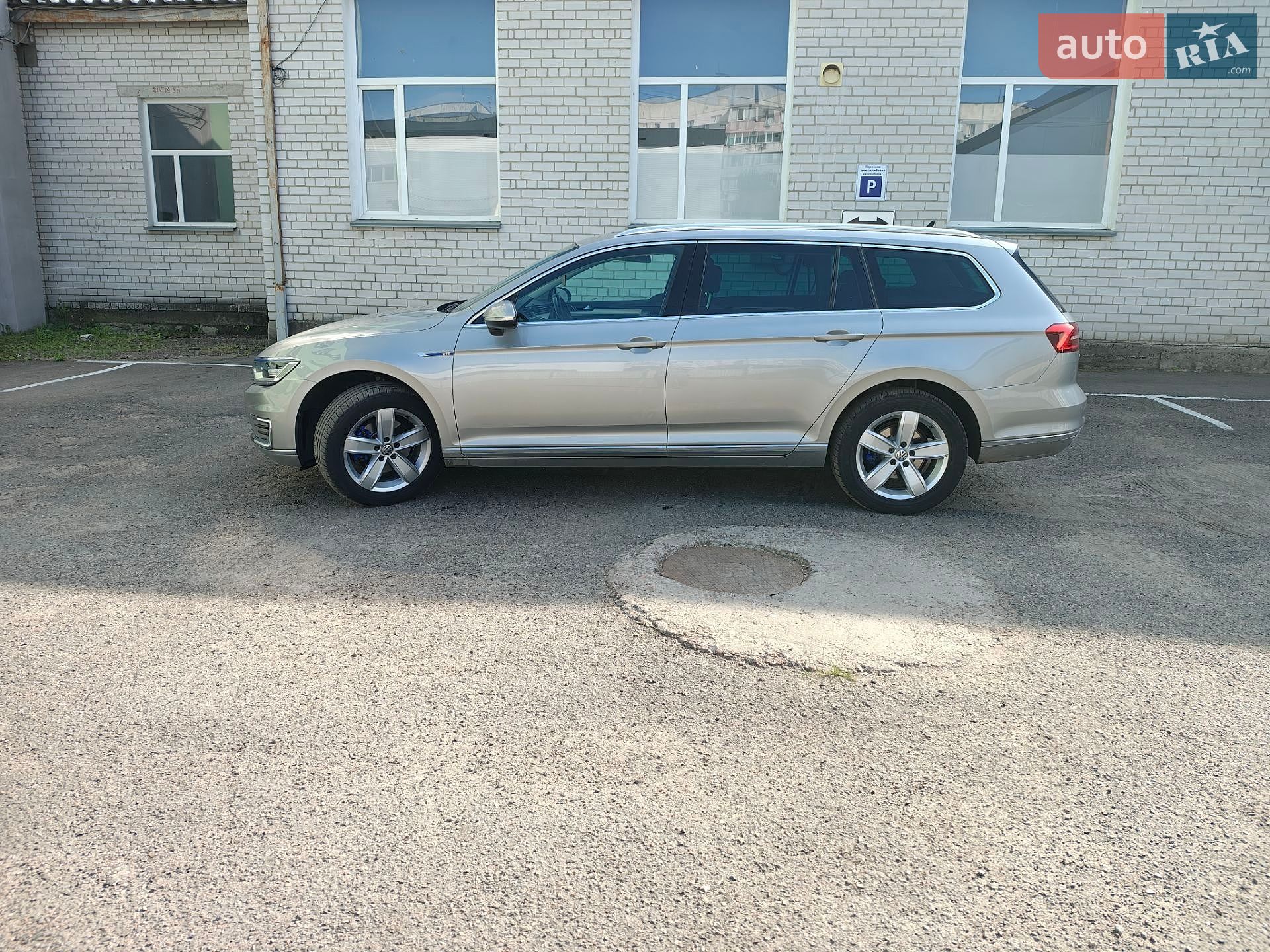 Volkswagen Passat 2016 VIN WVWZZZ3CZHE092867 фото оголошення 4 з 20