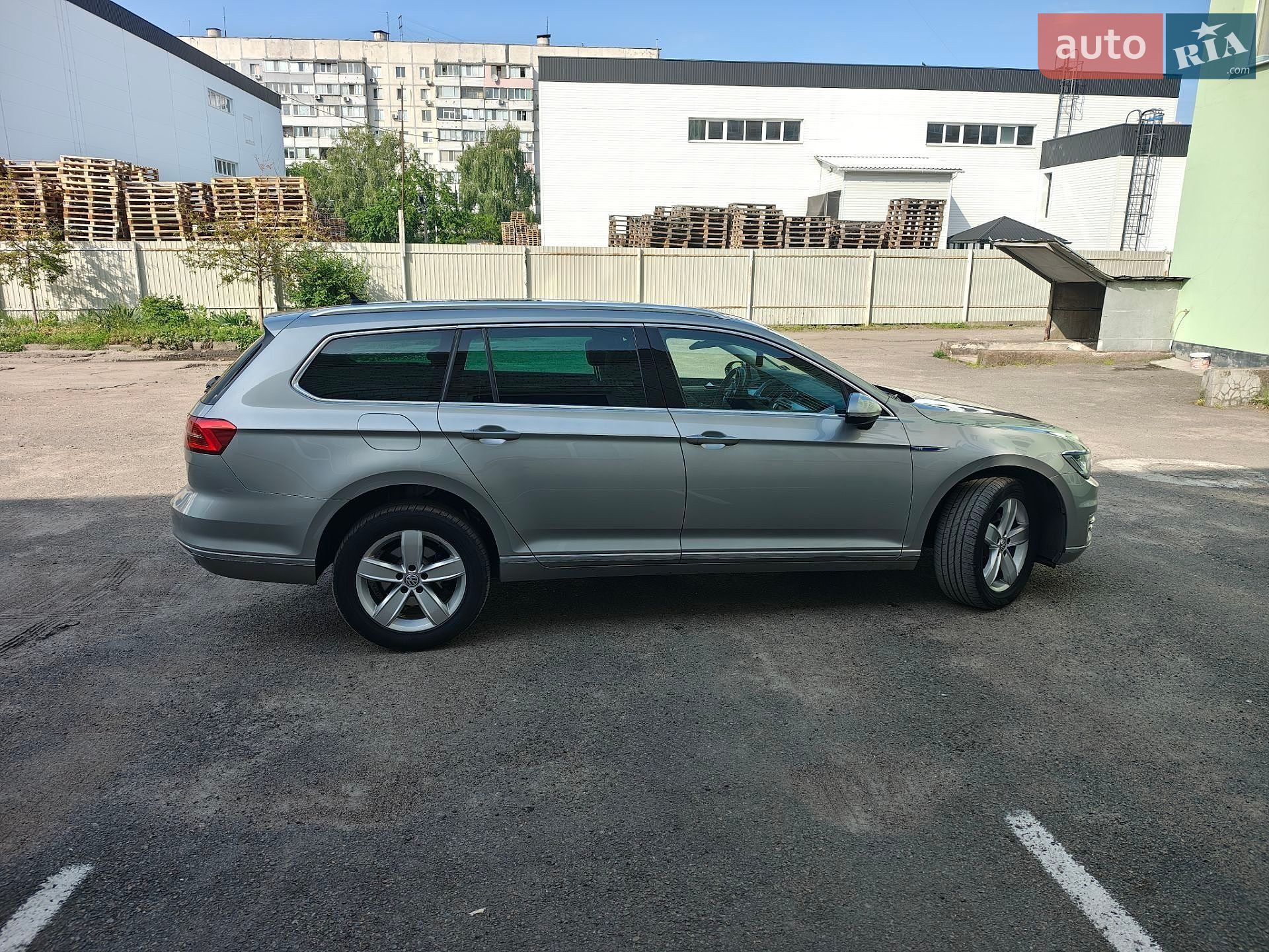 Volkswagen Passat 2016 VIN WVWZZZ3CZHE092867 фото оголошення 7 з 20