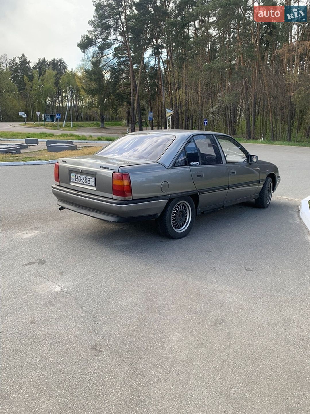 Opel Omega 1987 VIN W0L000017H1022995 фото оголошення 8 з 10