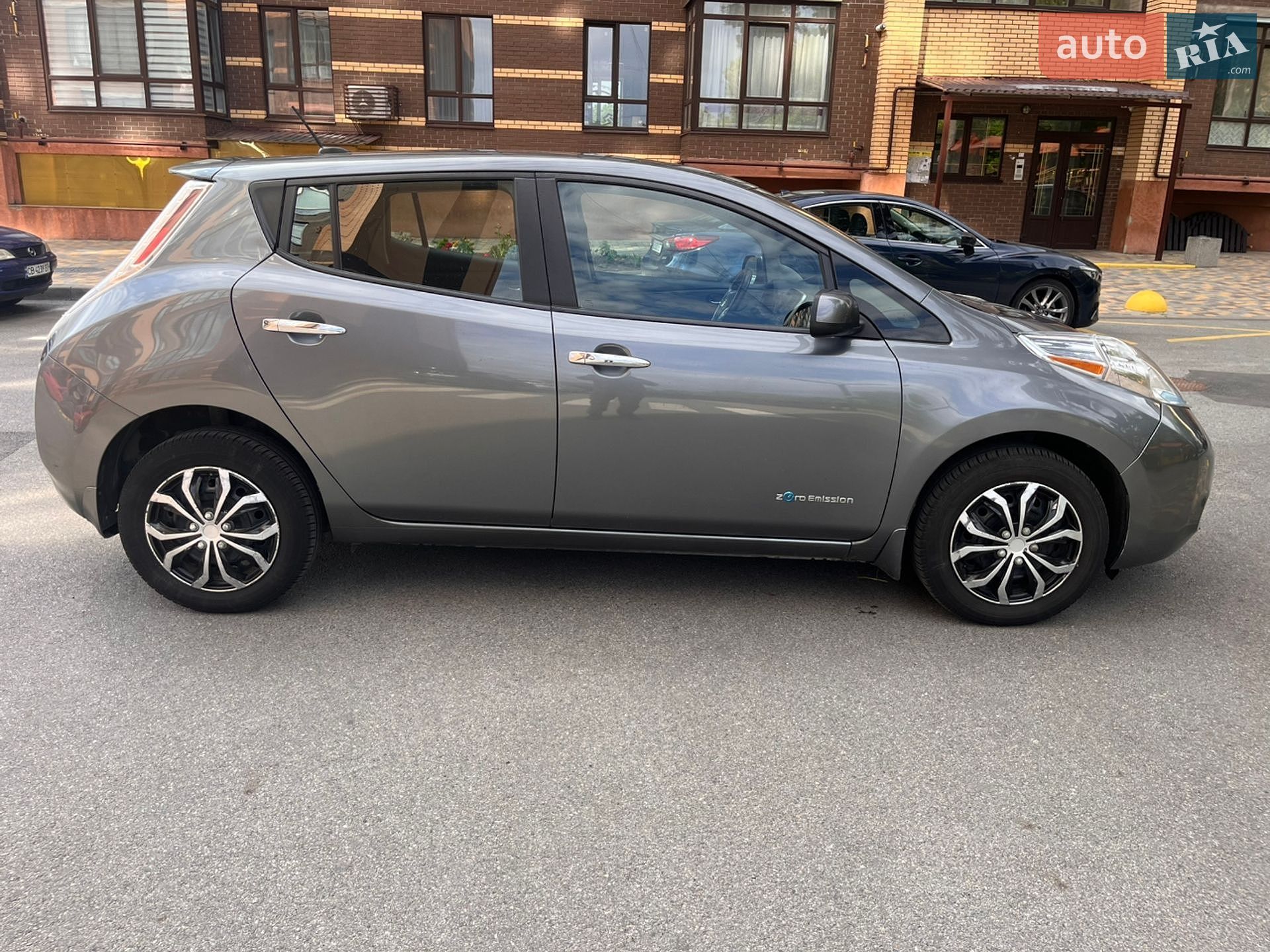 Nissan Leaf 2015 VIN 1N4AZ0CP5FC322617 фото оголошення 2 з 10