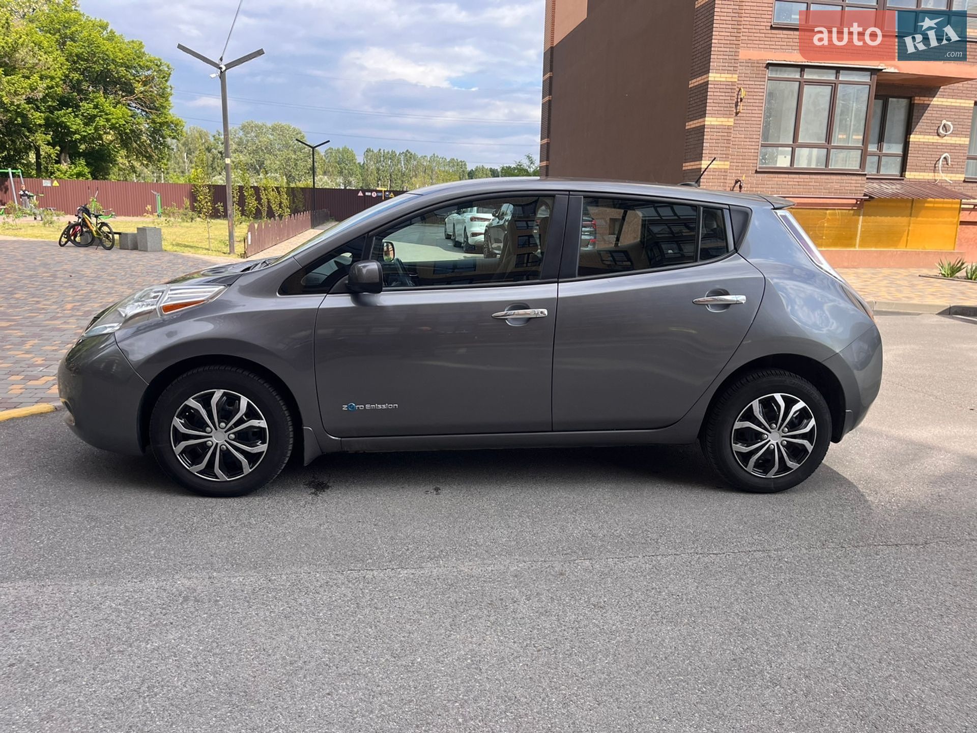 Nissan Leaf 2015 VIN 1N4AZ0CP5FC322617 фото оголошення 7 з 10