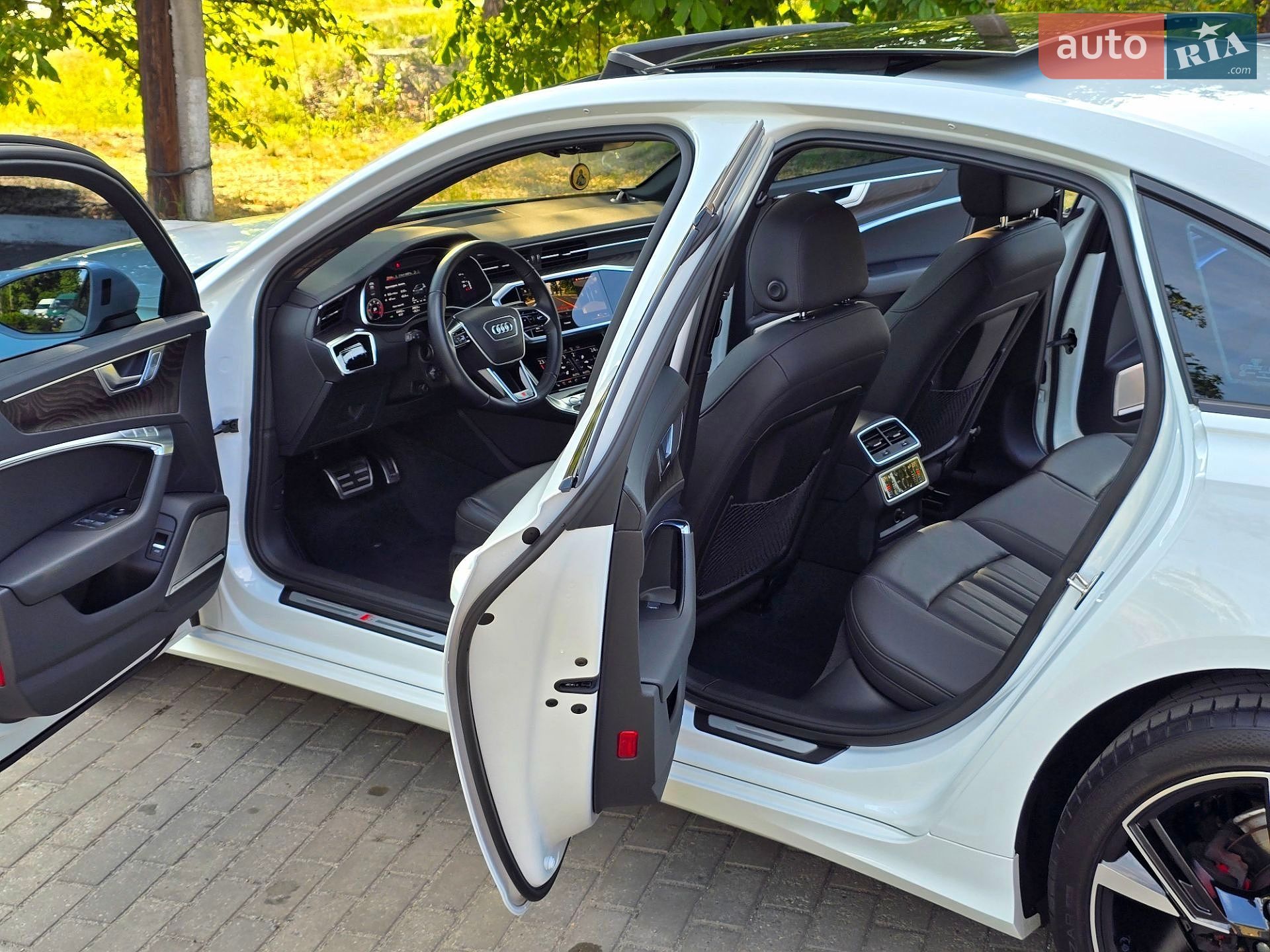 Audi A6 2019 VIN WAUZZZF26LN019568 фото оголошення 34 з 76