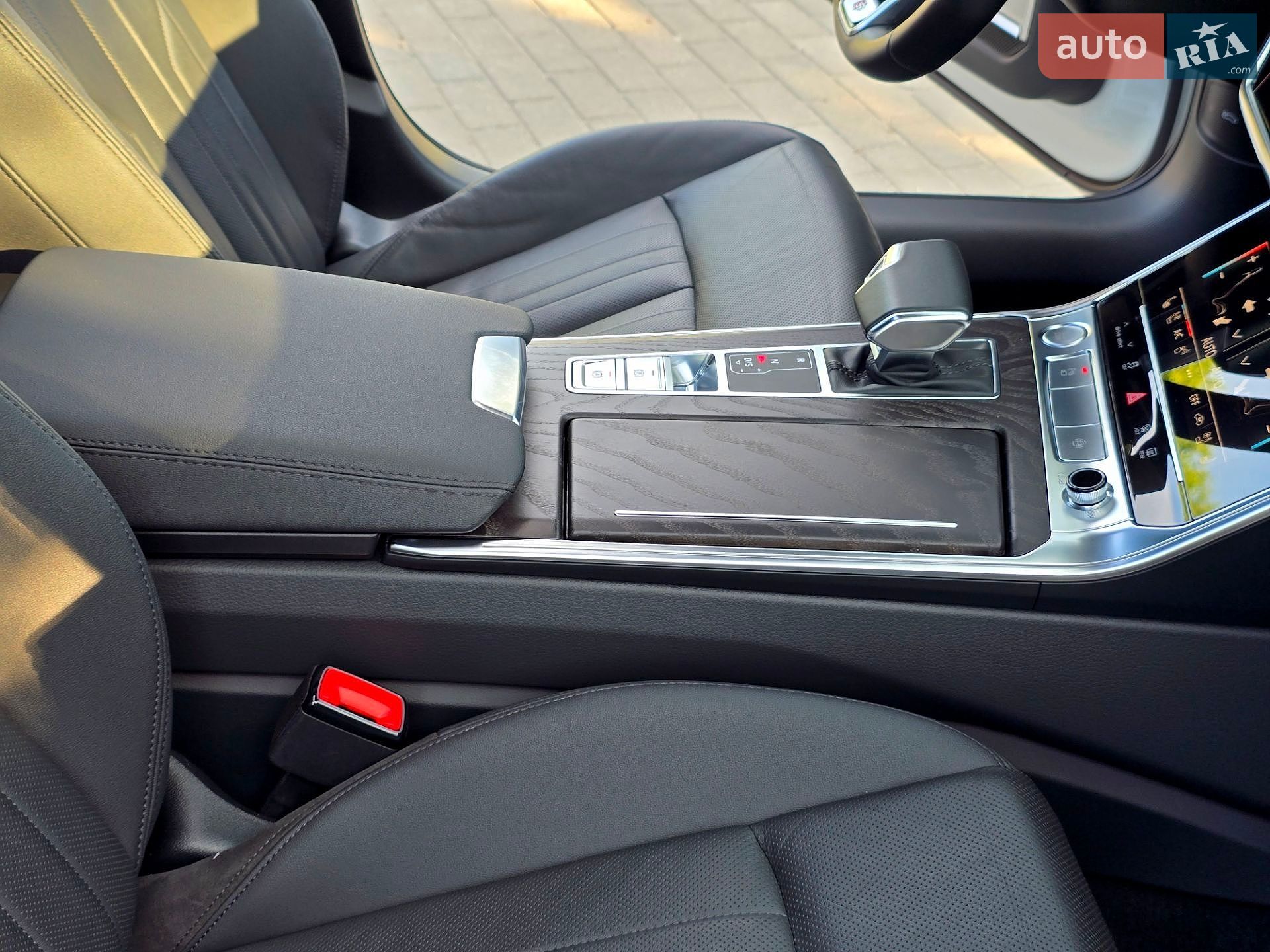 Audi A6 2019 VIN WAUZZZF26LN019568 фото оголошення 42 з 76