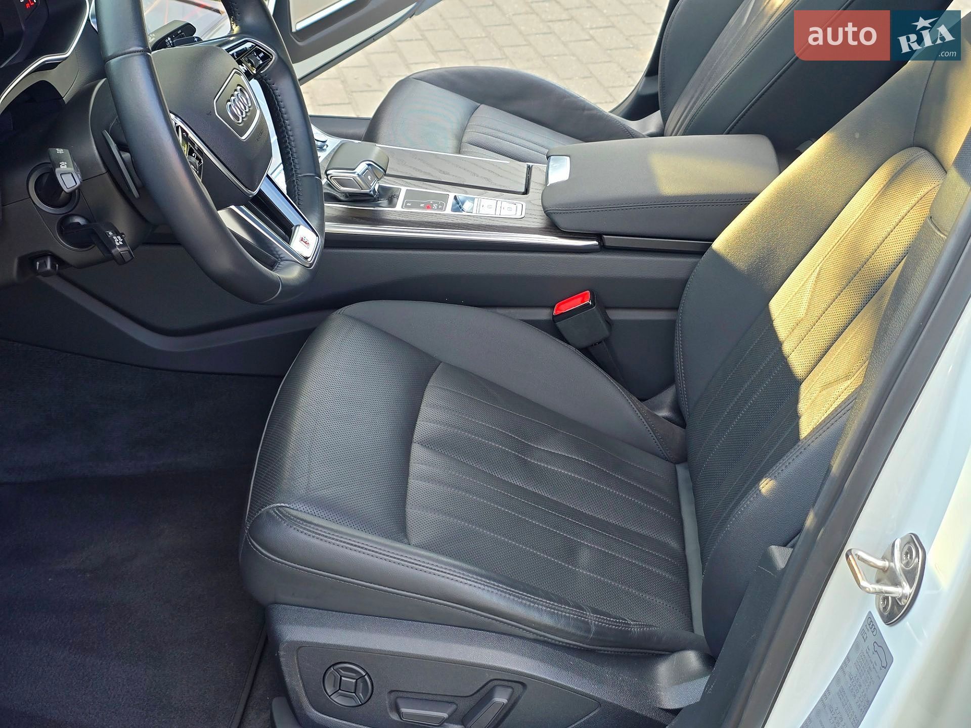 Audi A6 2019 VIN WAUZZZF26LN019568 фото оголошення 51 з 76