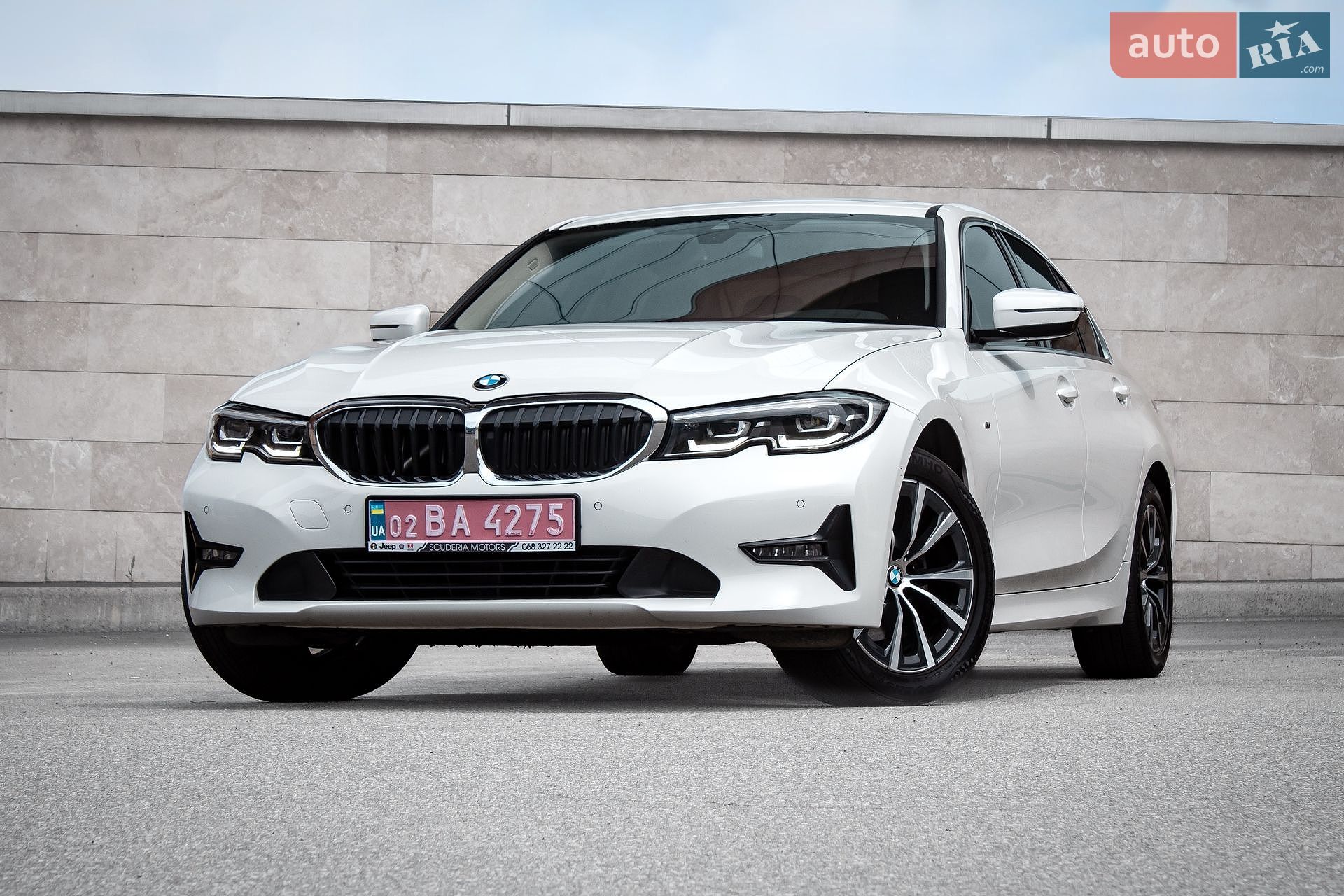 BMW 3 Series 2019 VIN WBA5V5106KAJ58677 фото оголошення 2 з 51