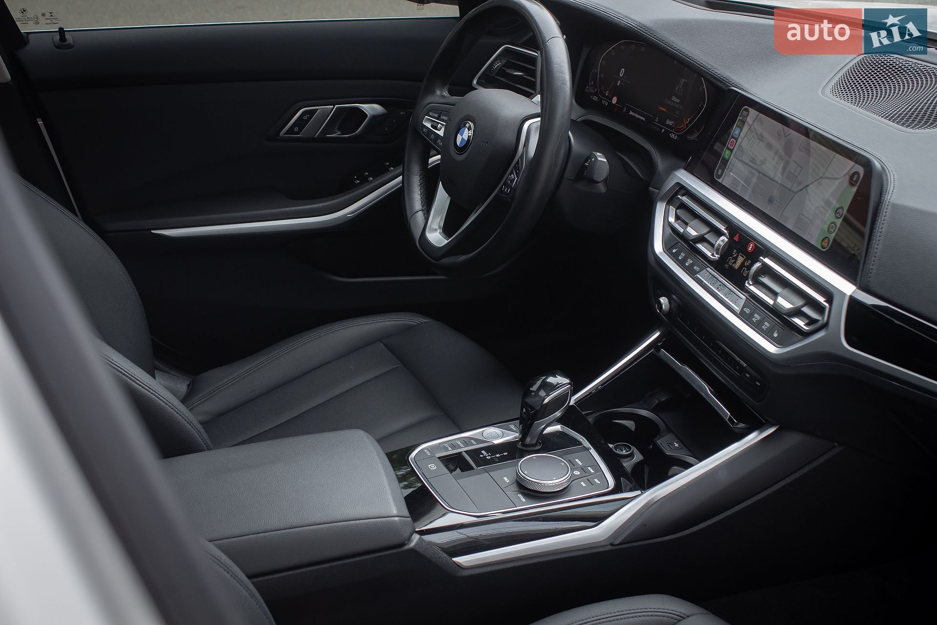 BMW 3 Series 2019 VIN WBA5V5106KAJ58677 фото оголошення 14 з 51
