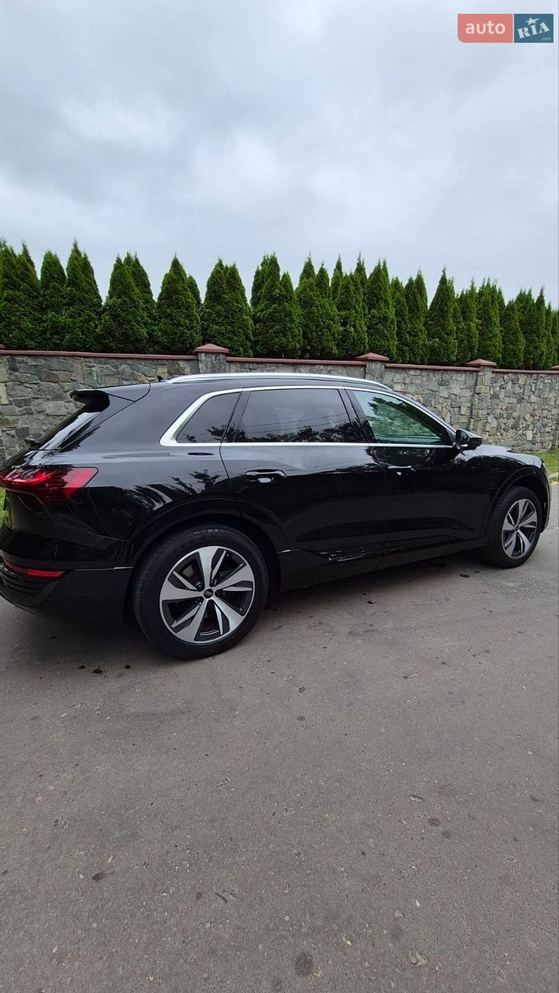Audi Q8 e-tron 2023 VIN WA15AAGE8RB008725 фото оголошення 15 з 23