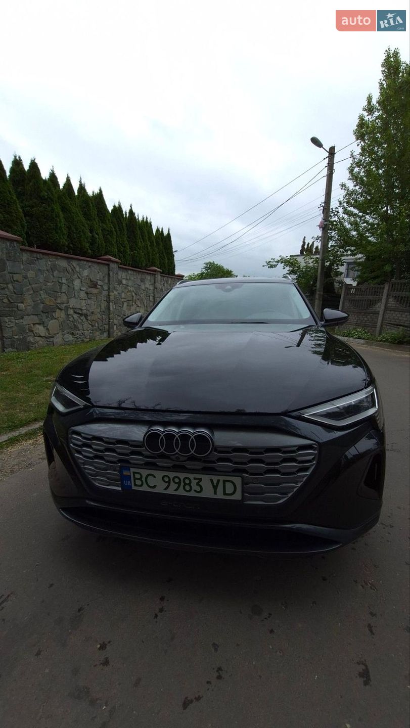 Audi Q8 e-tron 2023 VIN WA15AAGE8RB008725 фото оголошення 19 з 23