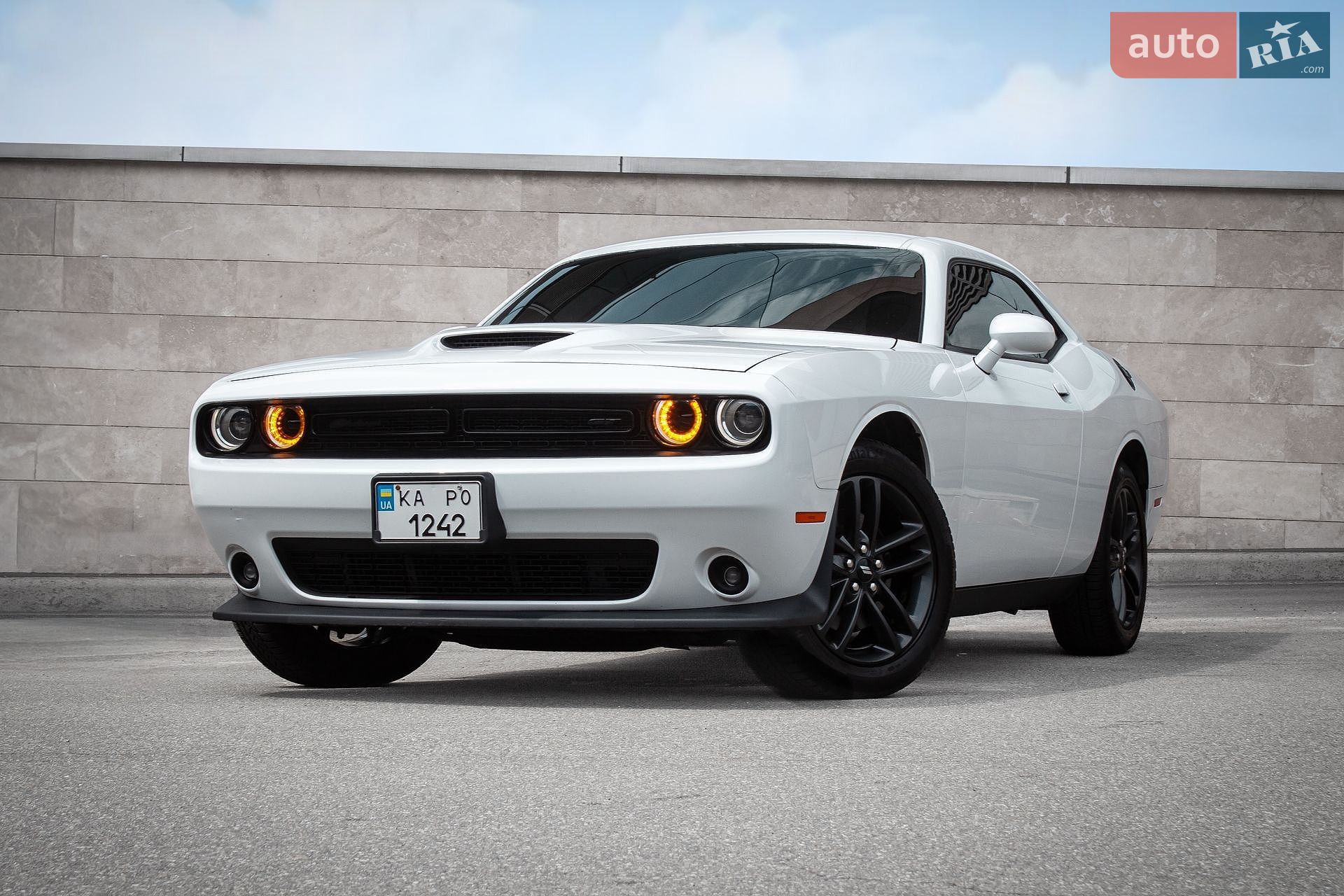Dodge Challenger 2019 VIN 2C3CDZKG4KH605450 фото оголошення 6 з 52