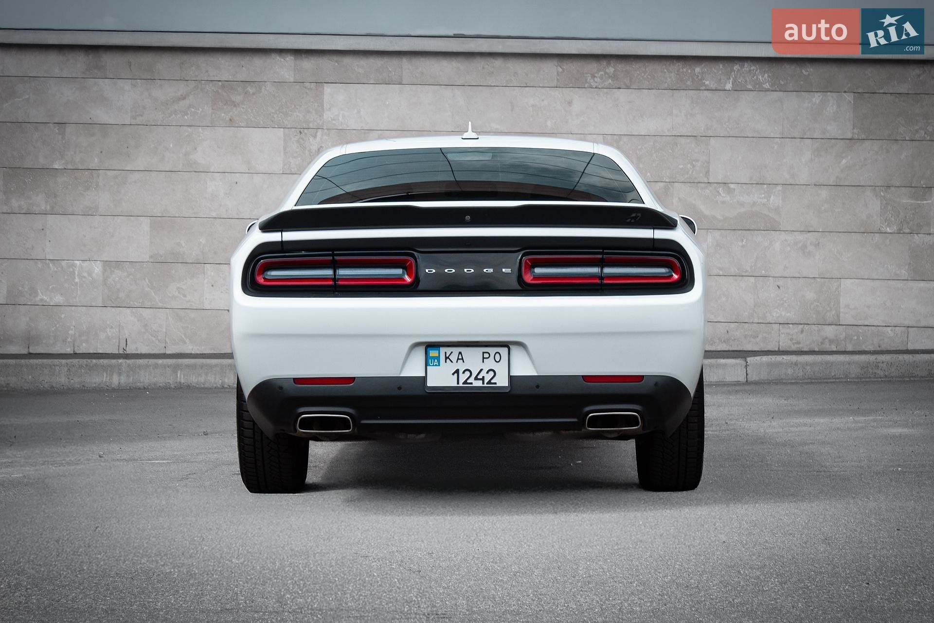 Dodge Challenger 2019 VIN 2C3CDZKG4KH605450 фото оголошення 4 з 52