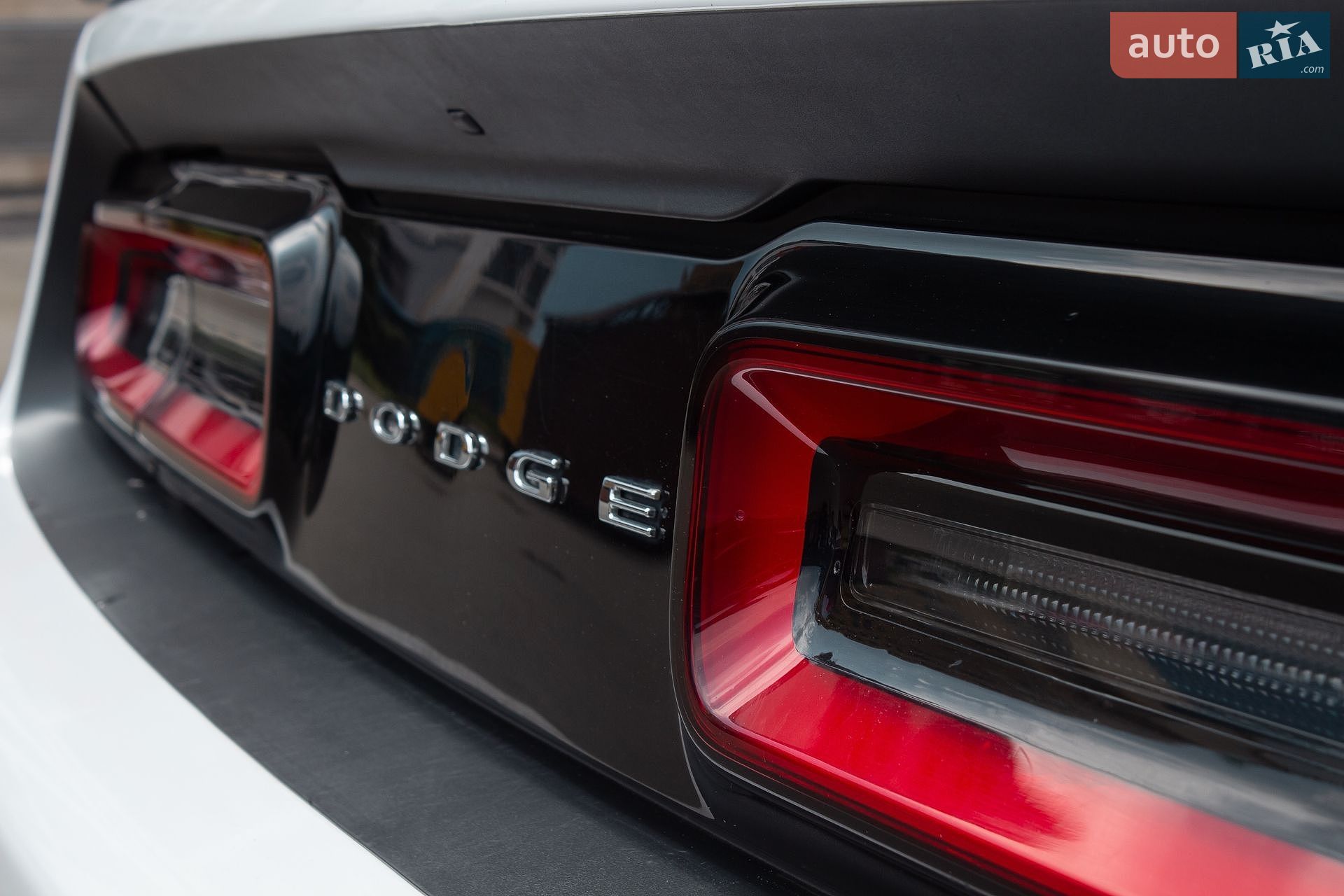 Dodge Challenger 2019 VIN 2C3CDZKG4KH605450 фото оголошення 50 з 52