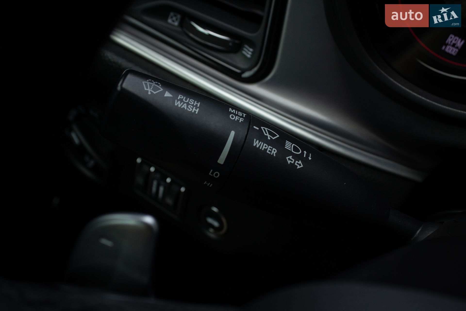 Dodge Challenger 2019 VIN 2C3CDZKG4KH605450 фото оголошення 33 з 52