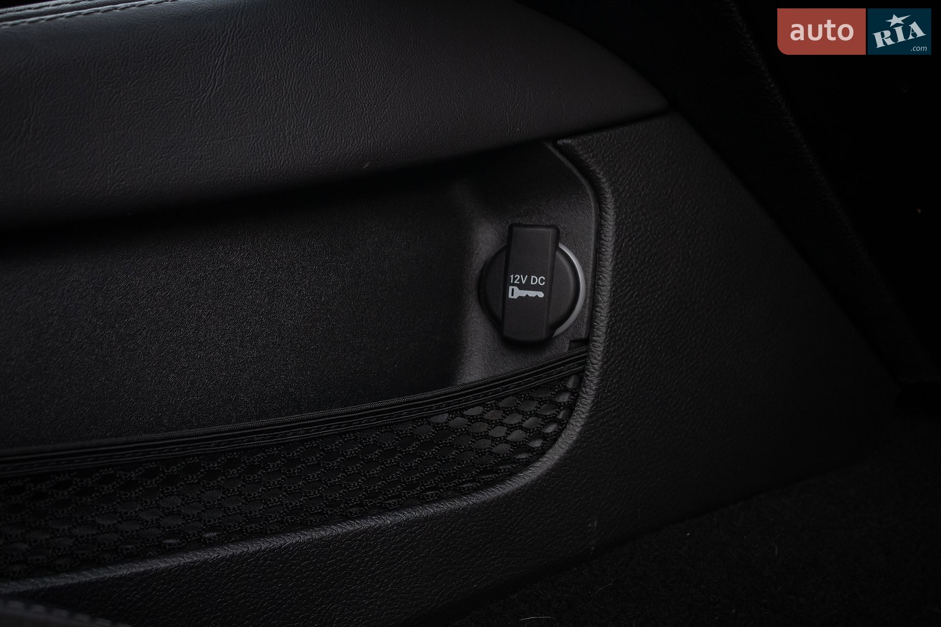 Dodge Challenger 2019 VIN 2C3CDZKG4KH605450 фото оголошення 37 з 52