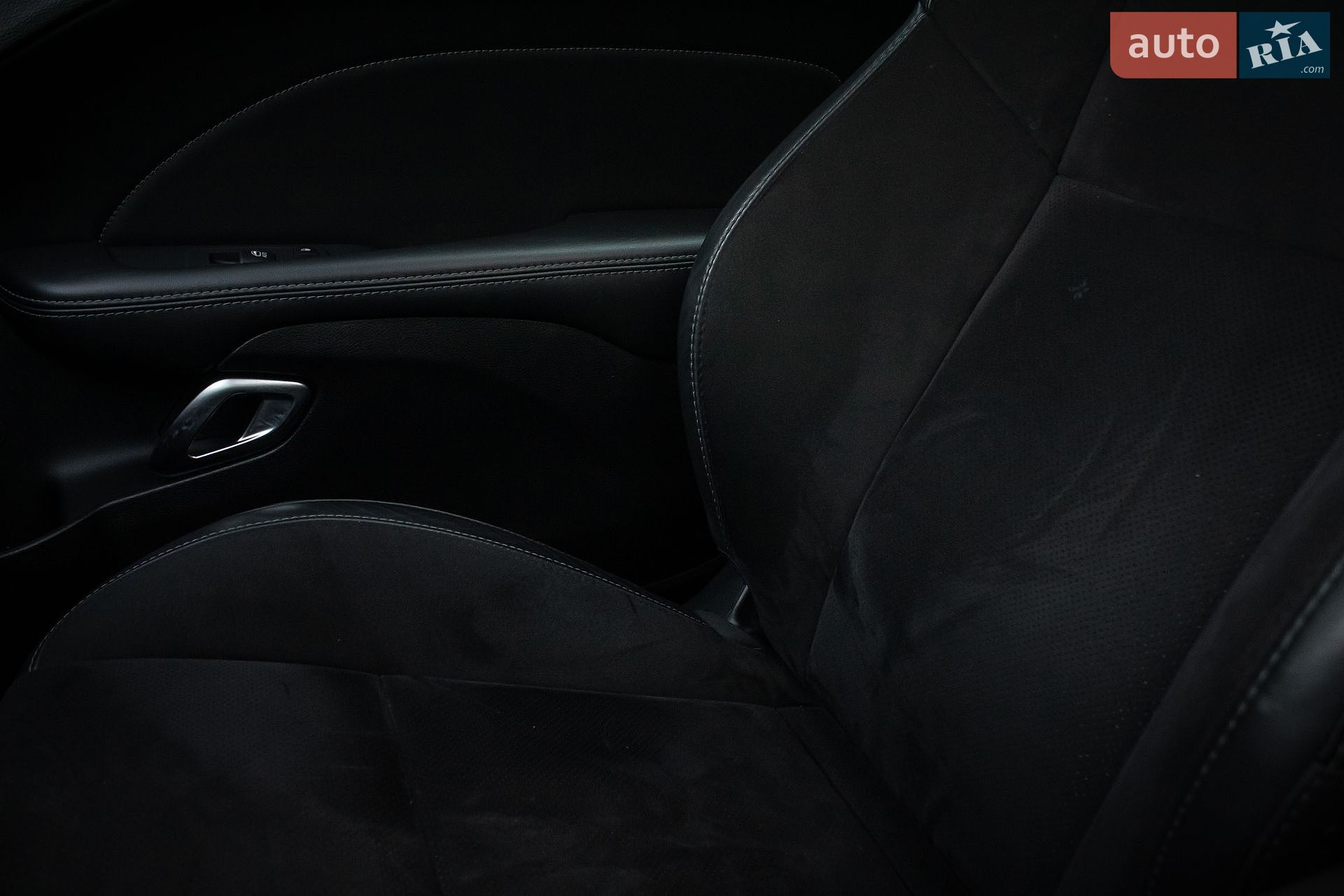 Dodge Challenger 2019 VIN 2C3CDZKG4KH605450 фото оголошення 29 з 52