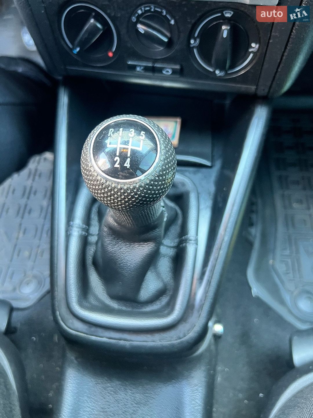 Volkswagen Golf 2000 VIN WVWZZZ1JZ1P342949 фото оголошення 10 з 10