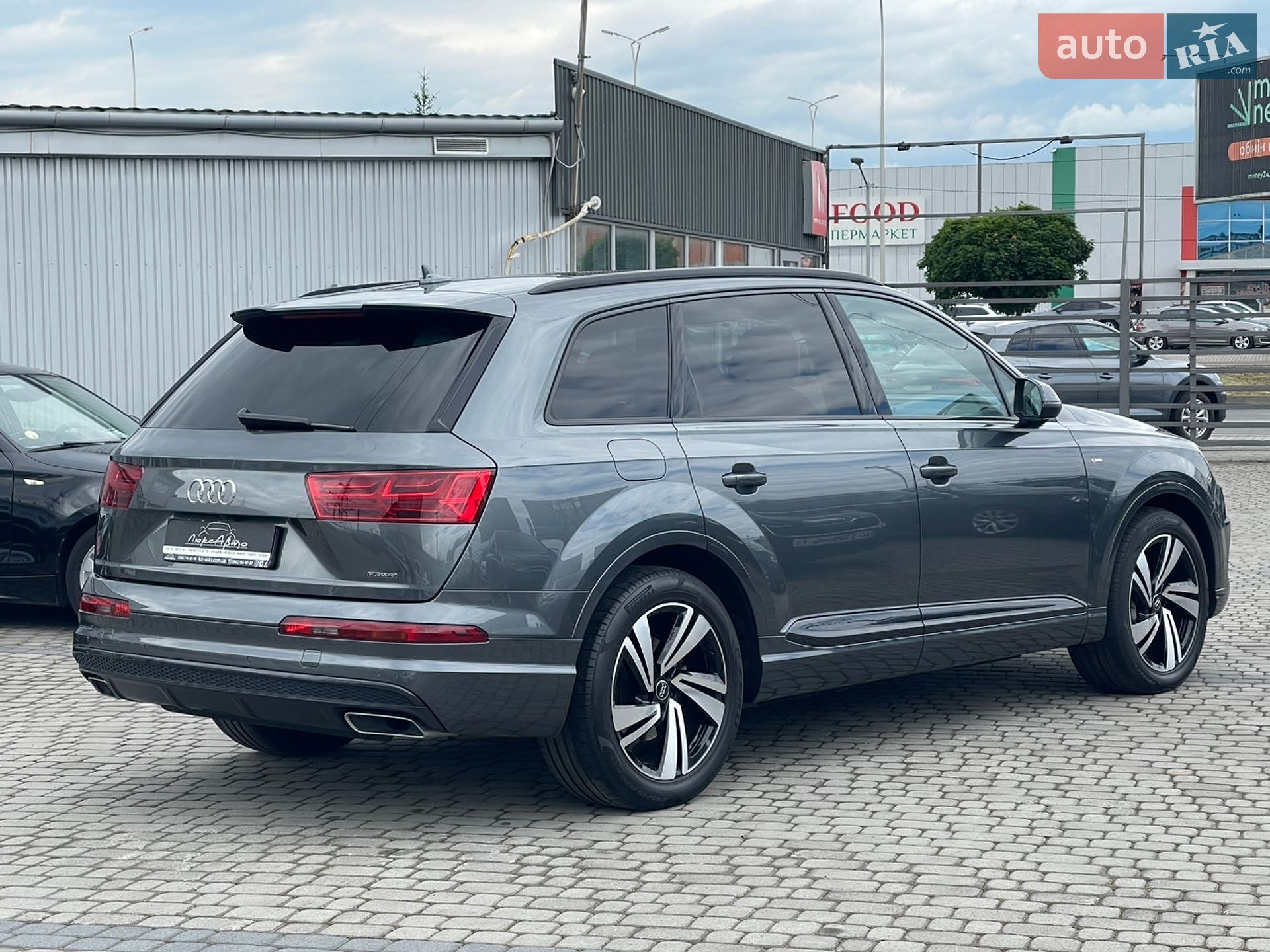 Audi Q7 2018 VIN WAUZZZ4M5JD062080 фото оголошення 13 з 60