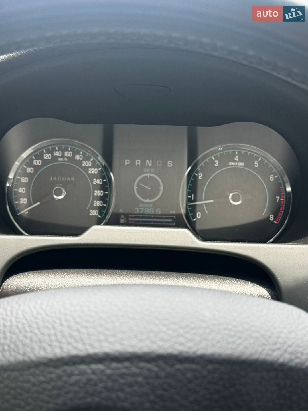 Jaguar XF 2012 VIN SAJAA04H2CFS53342 фото оголошення 2 з 7