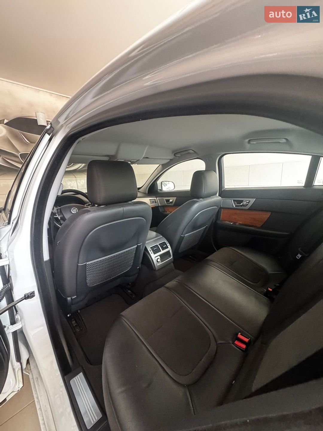 Jaguar XF 2012 VIN SAJAA04H2CFS53342 фото оголошення 5 з 7